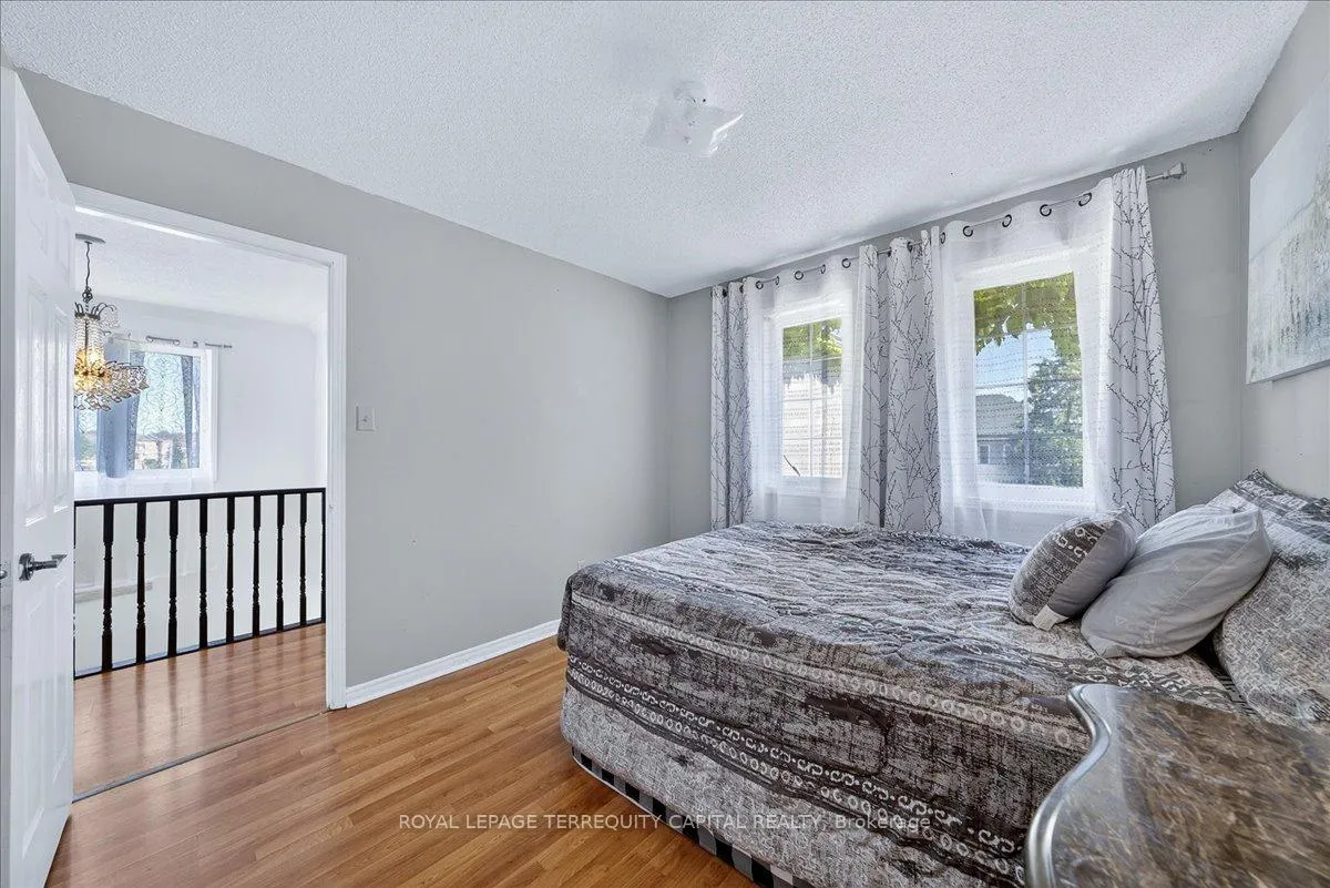 Photo 30 of 200 Yellowood Circle, Vaughan, Maple — HOMEH