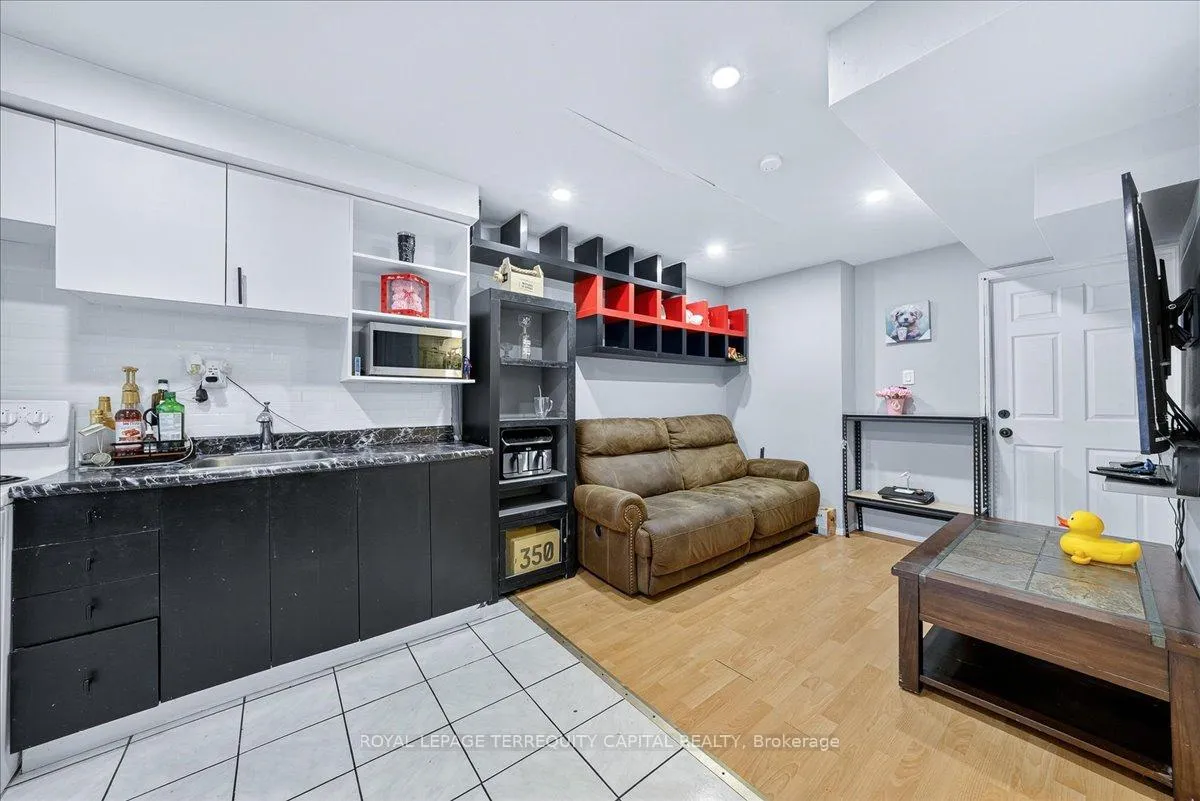 Photo 44 of 200 Yellowood Circle, Vaughan, Maple — HOMEH