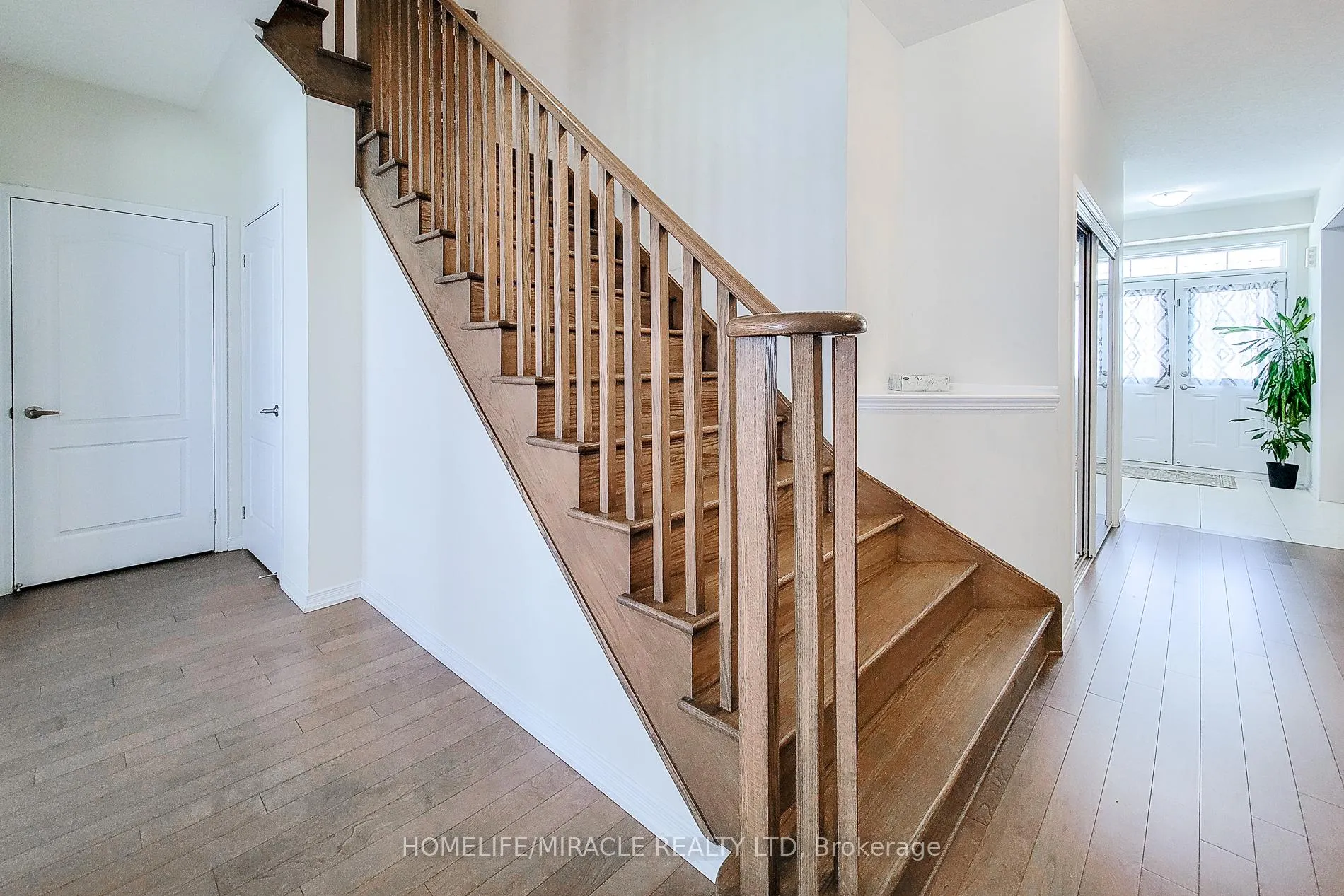 Photo 15 of 11 Seanesy Drive, Thorold, Hurricane/Merrittville — HOMEH