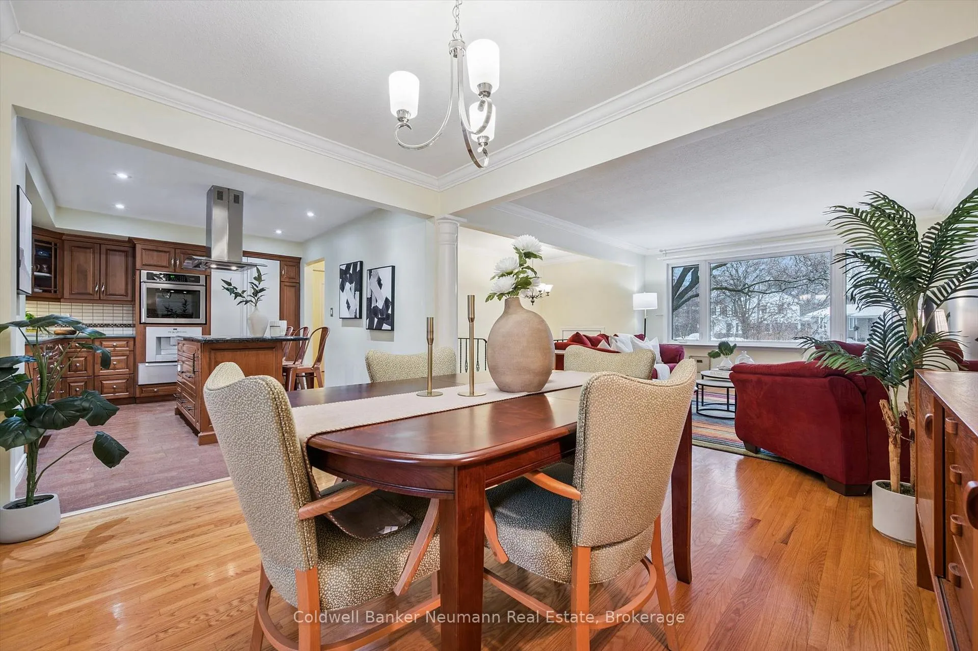 Photo 8 of 21 Oriole Crescent, Guelph, Dovercliffe Park/Old University — HOMEH
