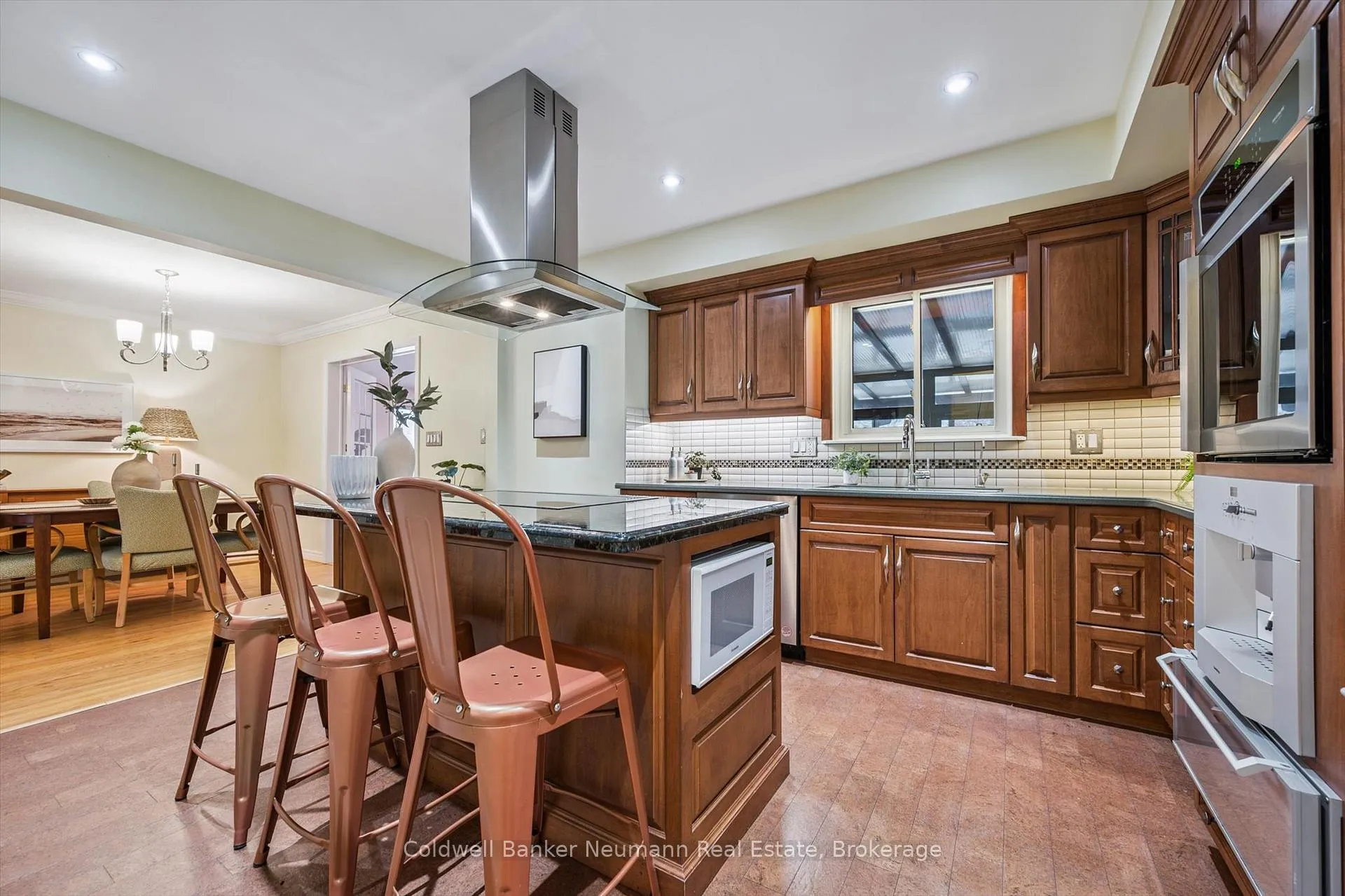 Photo 11 of 21 Oriole Crescent, Guelph, Dovercliffe Park/Old University — HOMEH
