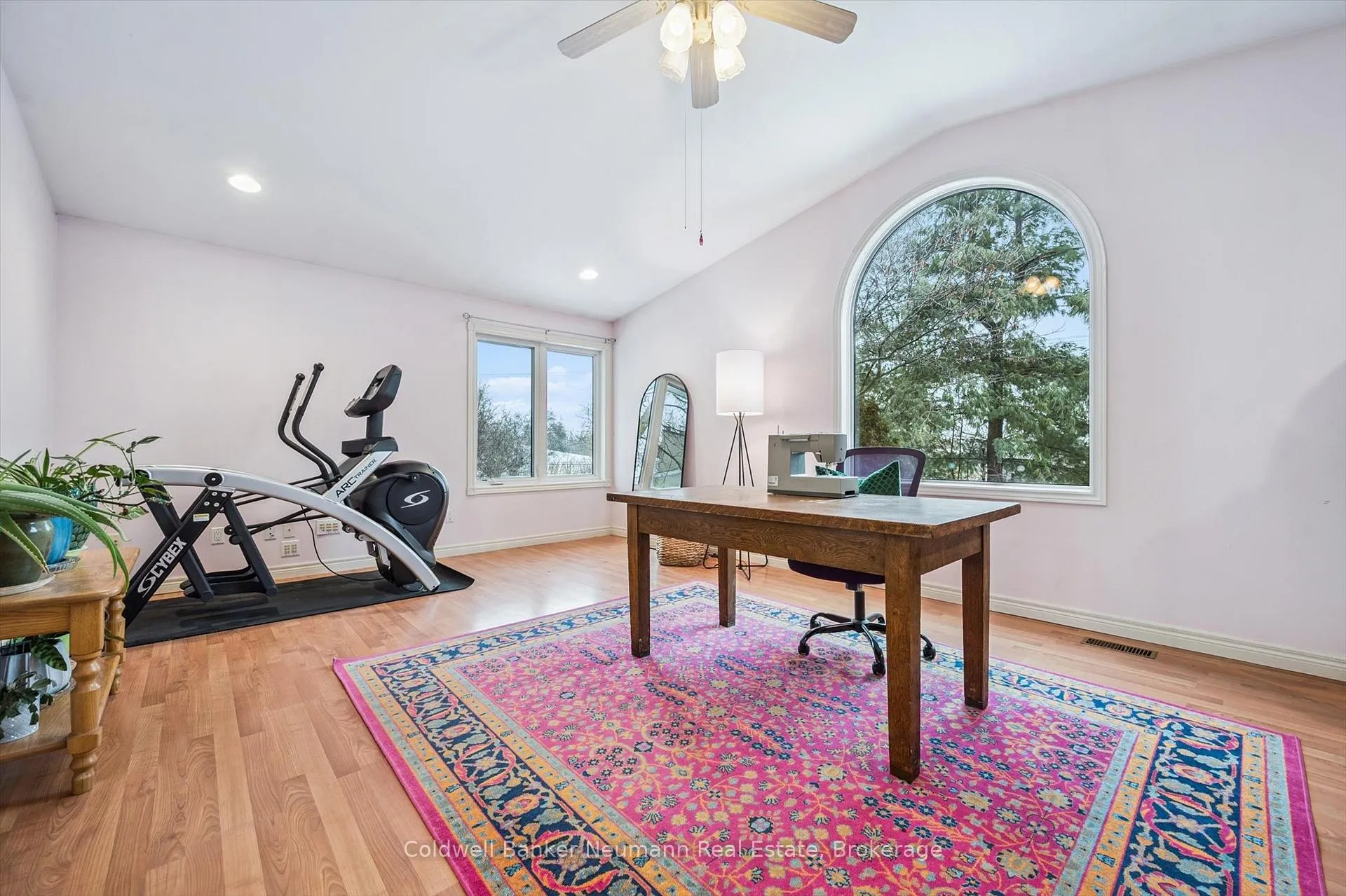Photo 16 of 21 Oriole Crescent, Guelph, Dovercliffe Park/Old University — HOMEH