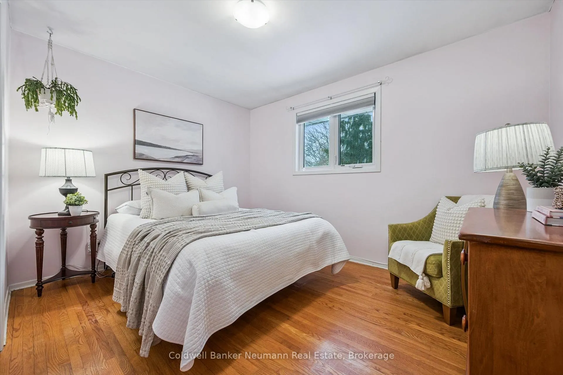 Photo 19 of 21 Oriole Crescent, Guelph, Dovercliffe Park/Old University — HOMEH