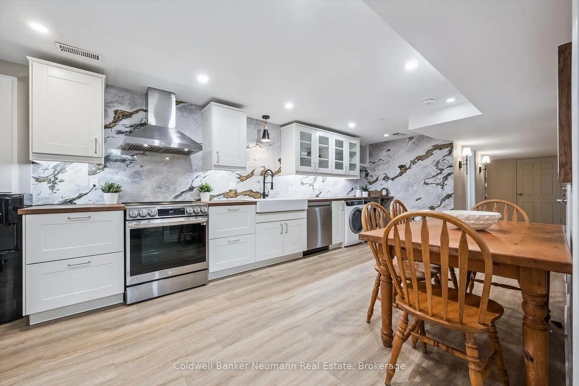 Photo 32 of 21 Oriole Crescent, Guelph, Dovercliffe Park/Old University — HOMEH