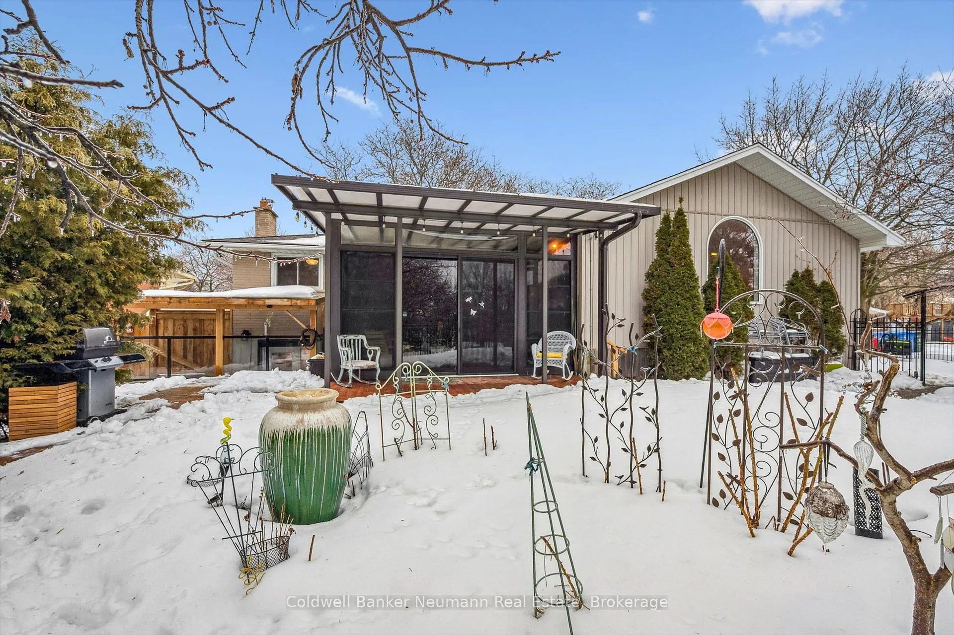 Photo 39 of 21 Oriole Crescent, Guelph, Dovercliffe Park/Old University — HOMEH