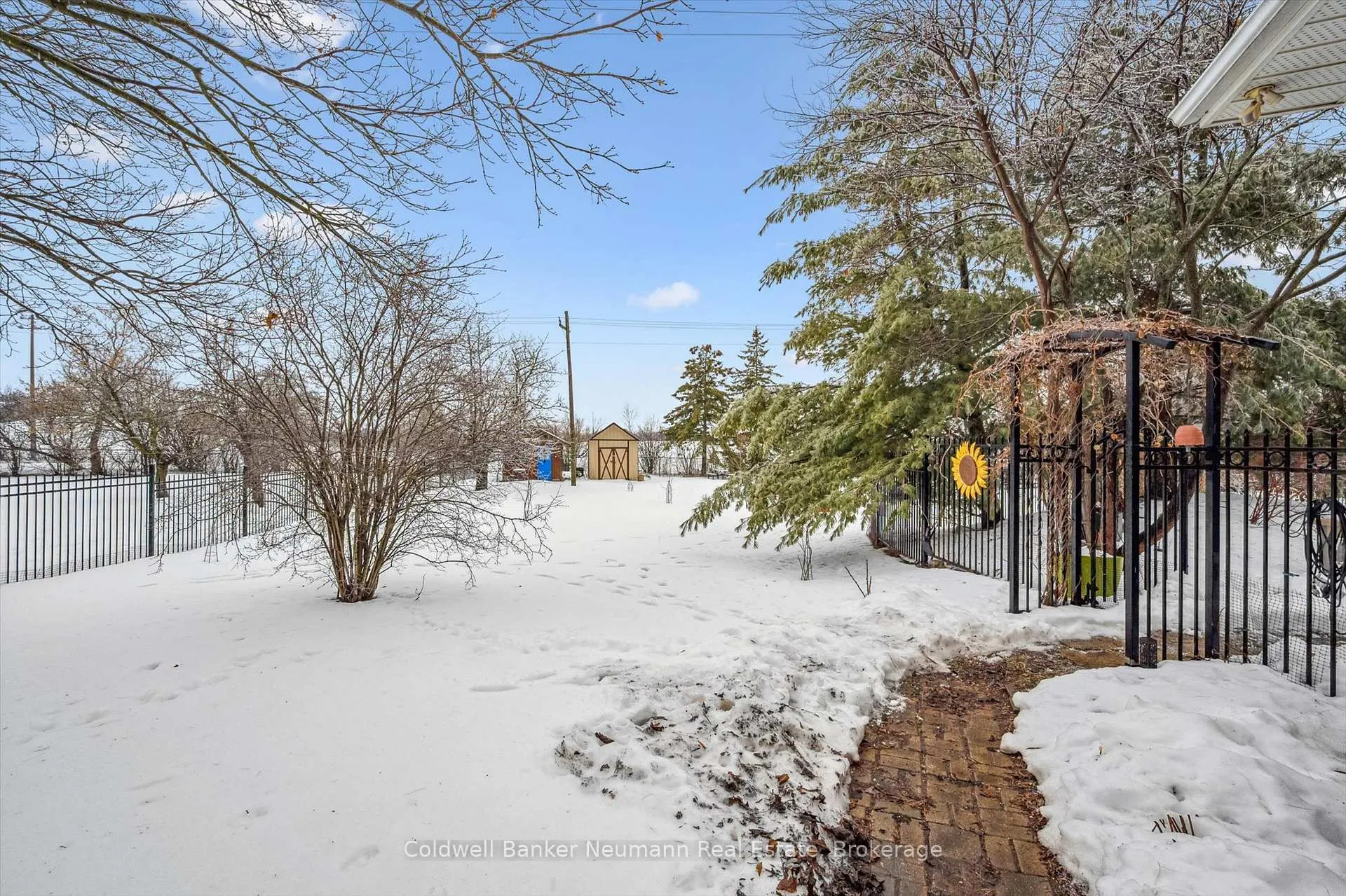 Photo 40 of 21 Oriole Crescent, Guelph, Dovercliffe Park/Old University — HOMEH