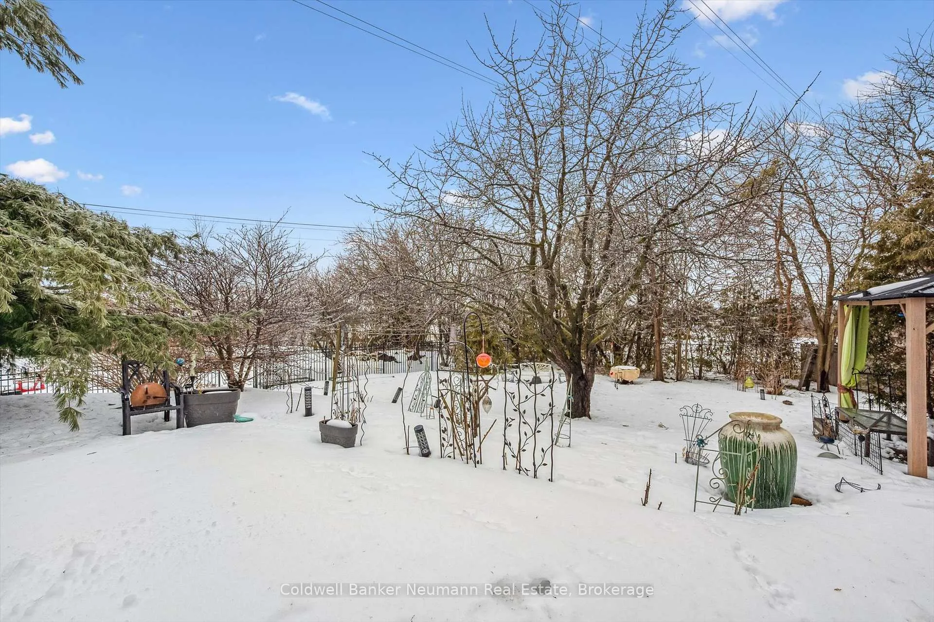 Photo 44 of 21 Oriole Crescent, Guelph, Dovercliffe Park/Old University — HOMEH