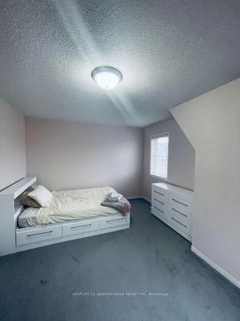 Photo 2 of Unit 2nd Bdrm, 28 Burtonbury Lane, Ajax, Northeast Ajax — HOMEH