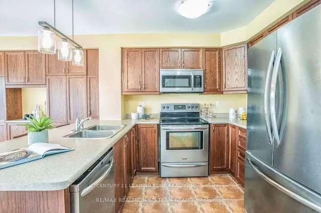 Photo 4 of Unit 2nd Bdrm, 28 Burtonbury Lane, Ajax, Northeast Ajax — HOMEH