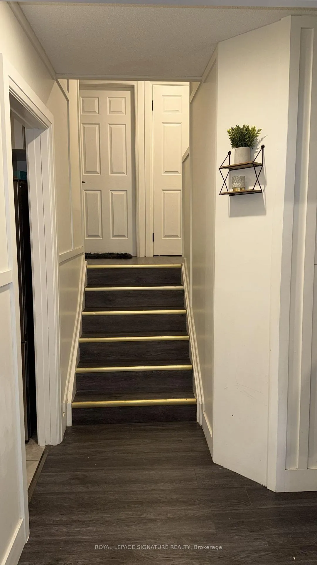 Photo 2 of 44 Oren Boulevard, Barrie, Sunnidale — HOMEH