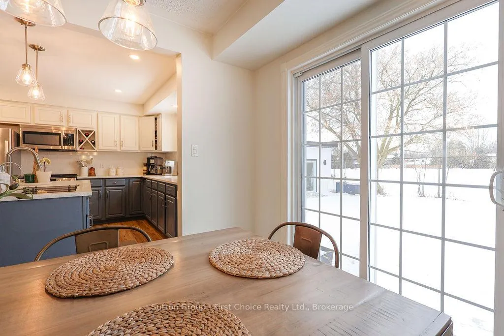 Photo 16 of 151 Bedford Drive, Stratford — HOMEH