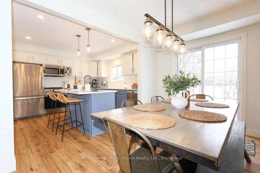 Photo 17 of 151 Bedford Drive, Stratford — HOMEH