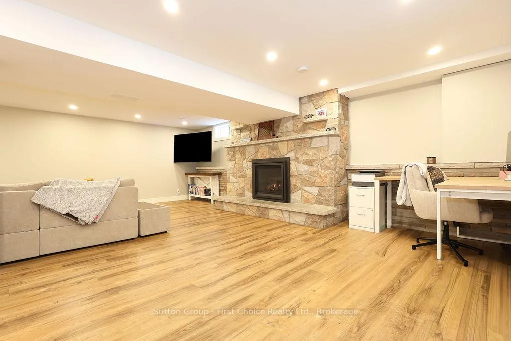 Photo 27 of 151 Bedford Drive, Stratford — HOMEH