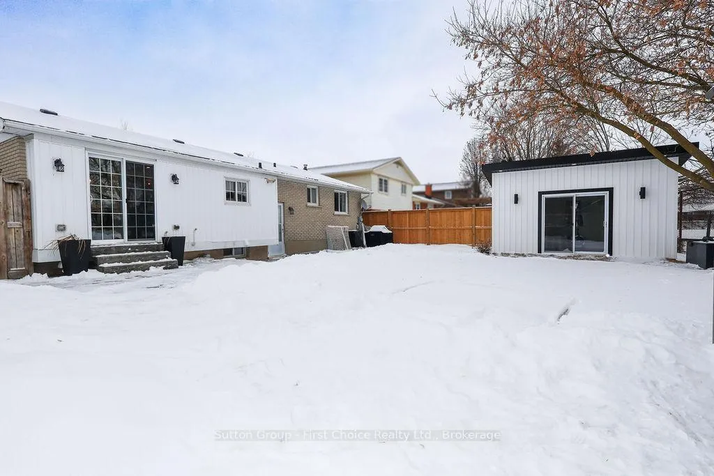 Photo 40 of 151 Bedford Drive, Stratford — HOMEH