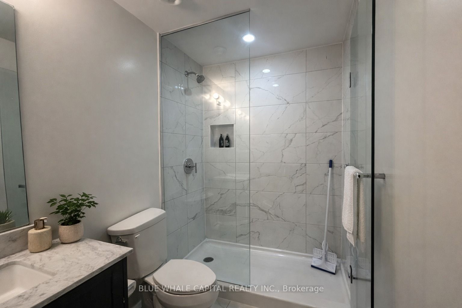 Photo 5 of Unit 203E, 278 Buchanan Drive, Markham, Unionville — HOMEH