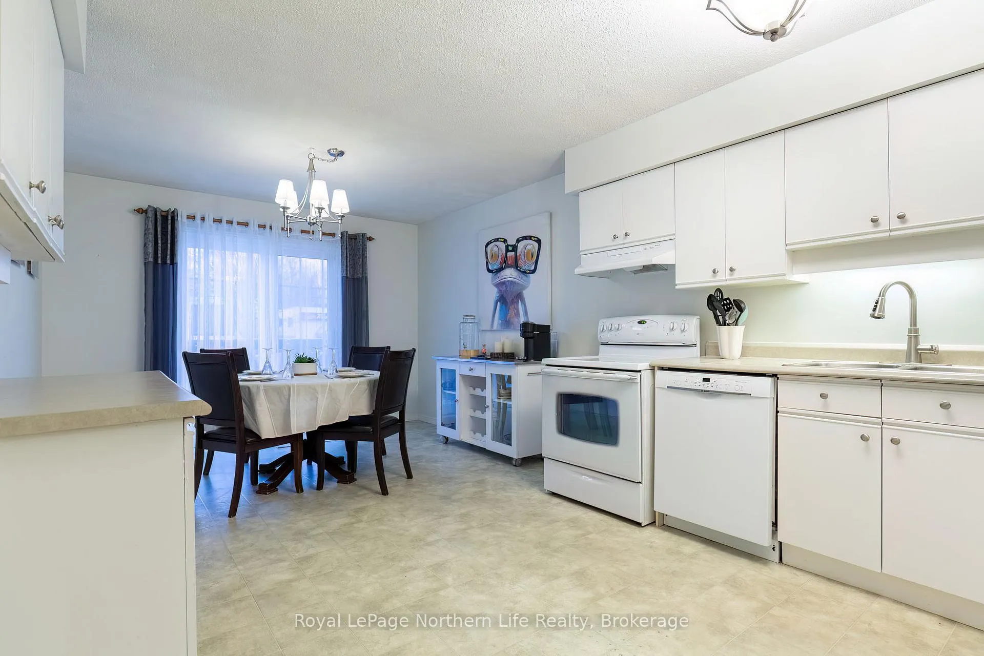 Photo 6 of Unit 1, 624 Lakeshore Drive, North Bay, Ferris — HOMEH