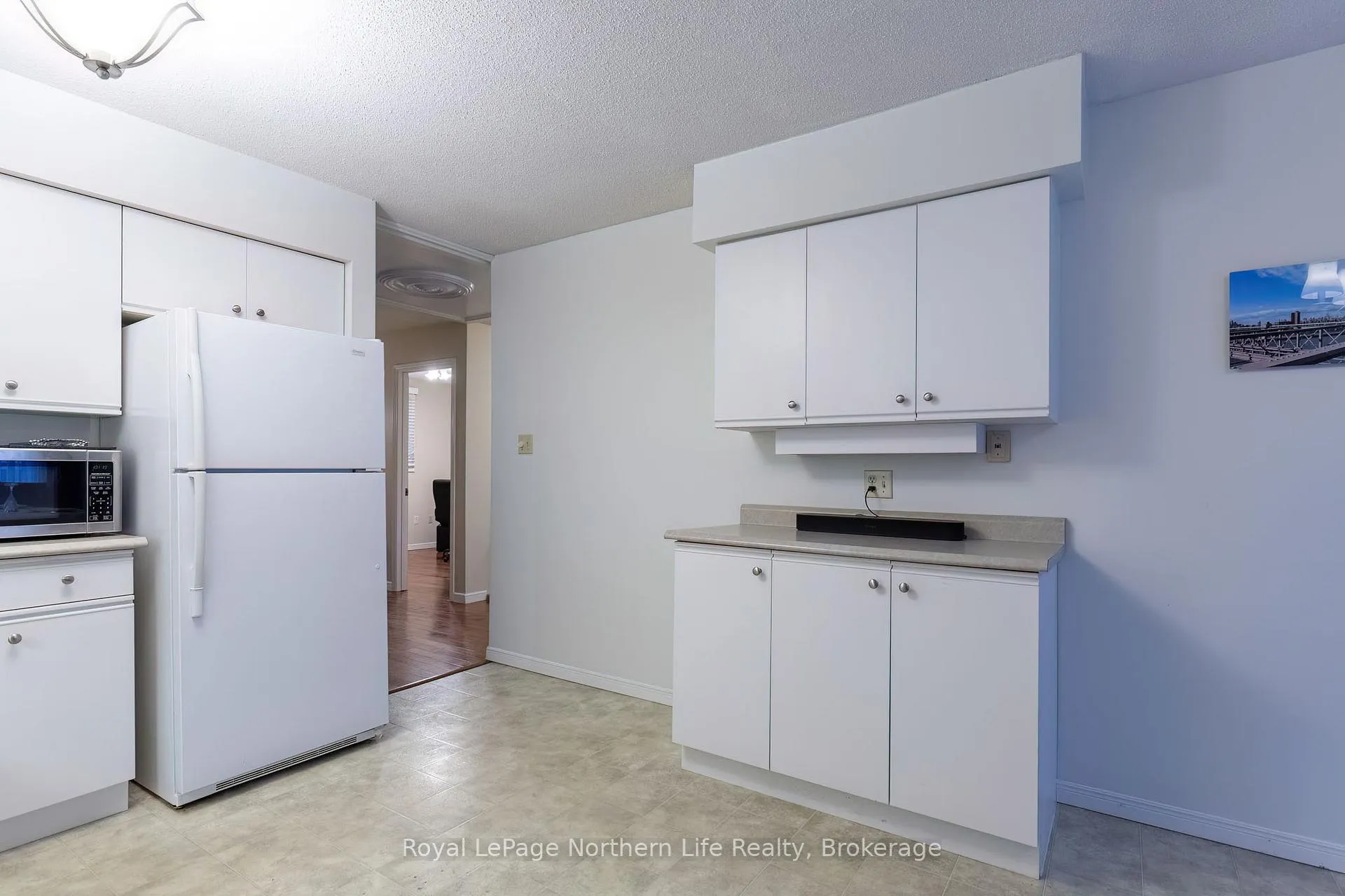 Photo 11 of Unit 1, 624 Lakeshore Drive, North Bay, Ferris — HOMEH