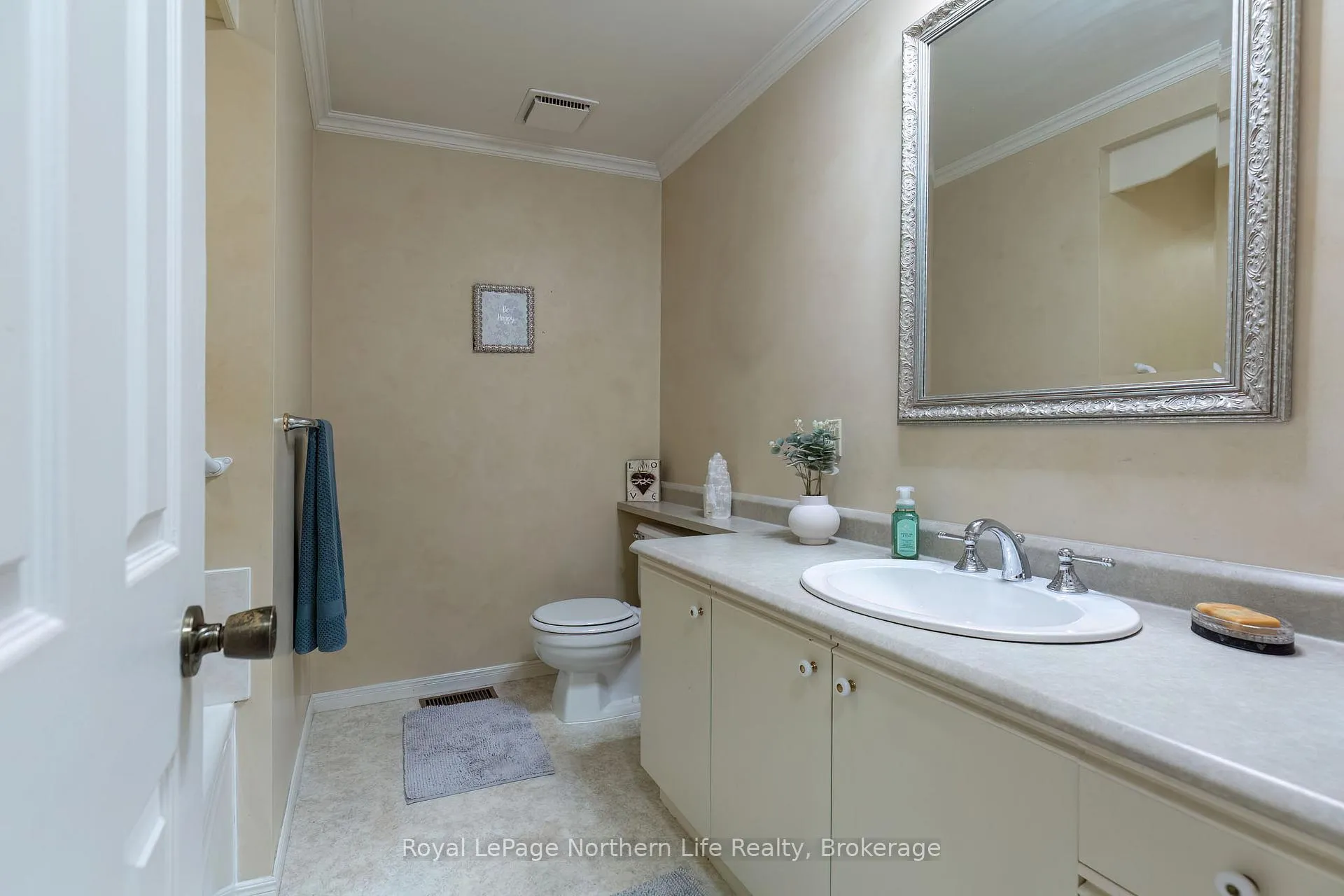 Photo 17 of Unit 1, 624 Lakeshore Drive, North Bay, Ferris — HOMEH