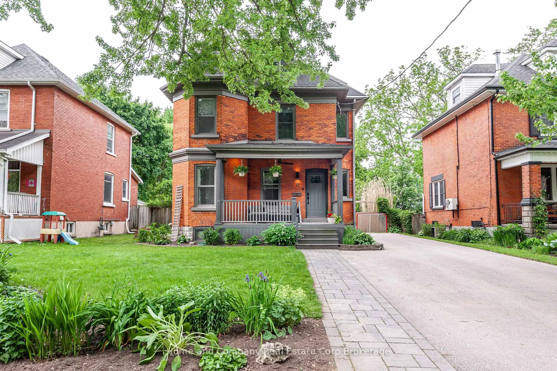 Front of 37 West Gore Street