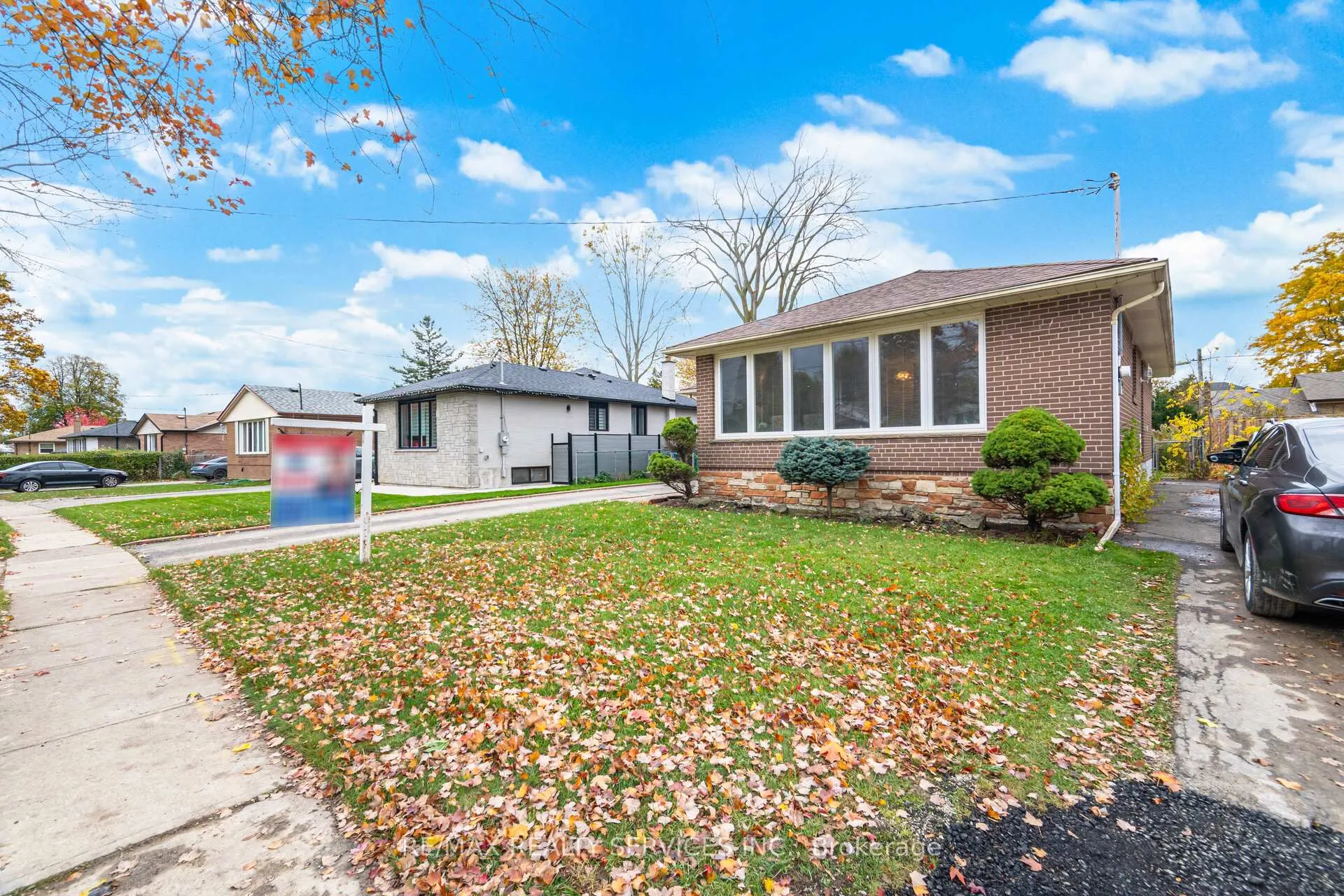 Photo 6 of 41 Kimbark Drive, Brampton, Northwood Park — HOMEH
