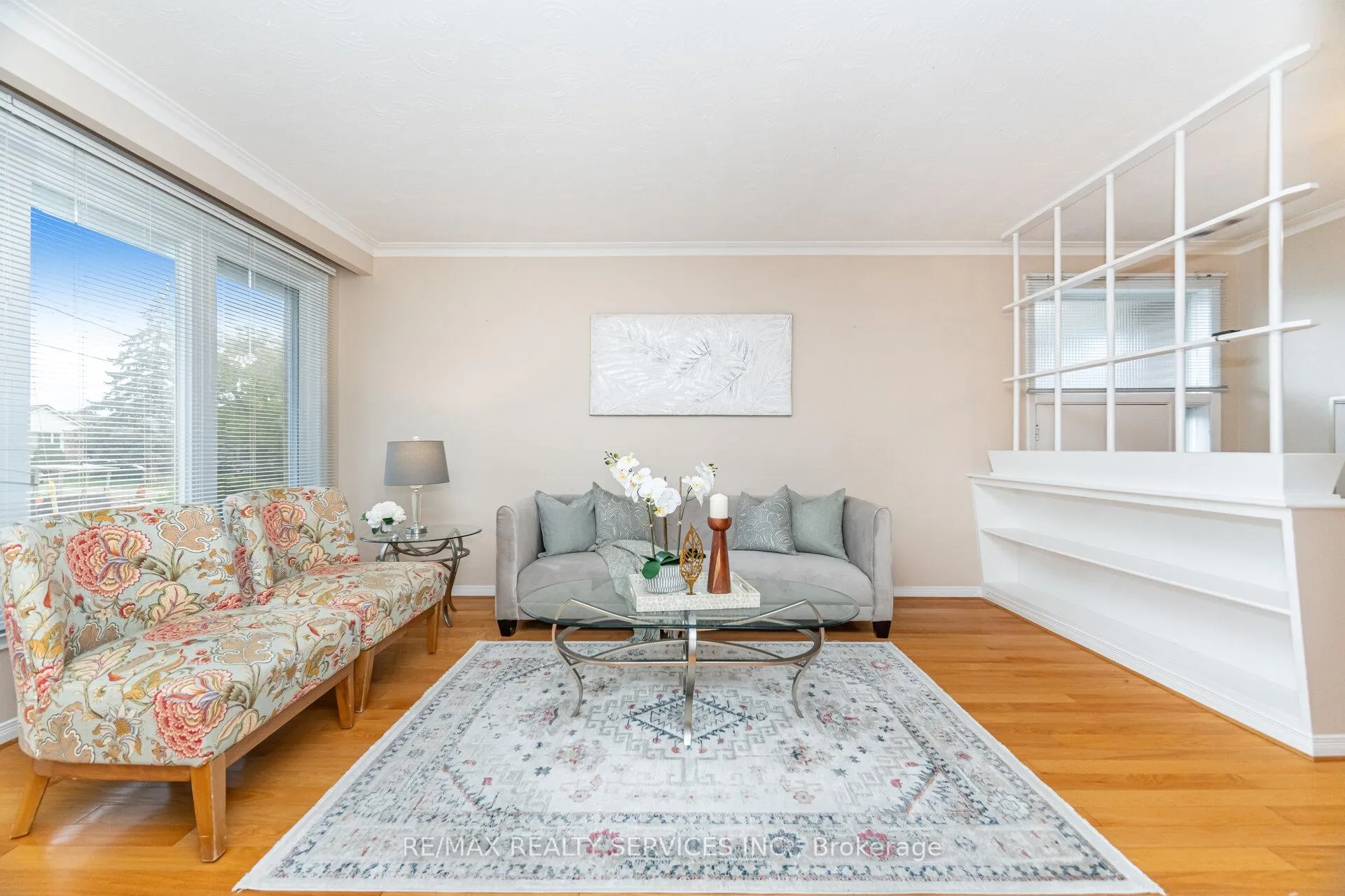 Photo 10 of 41 Kimbark Drive, Brampton, Northwood Park — HOMEH