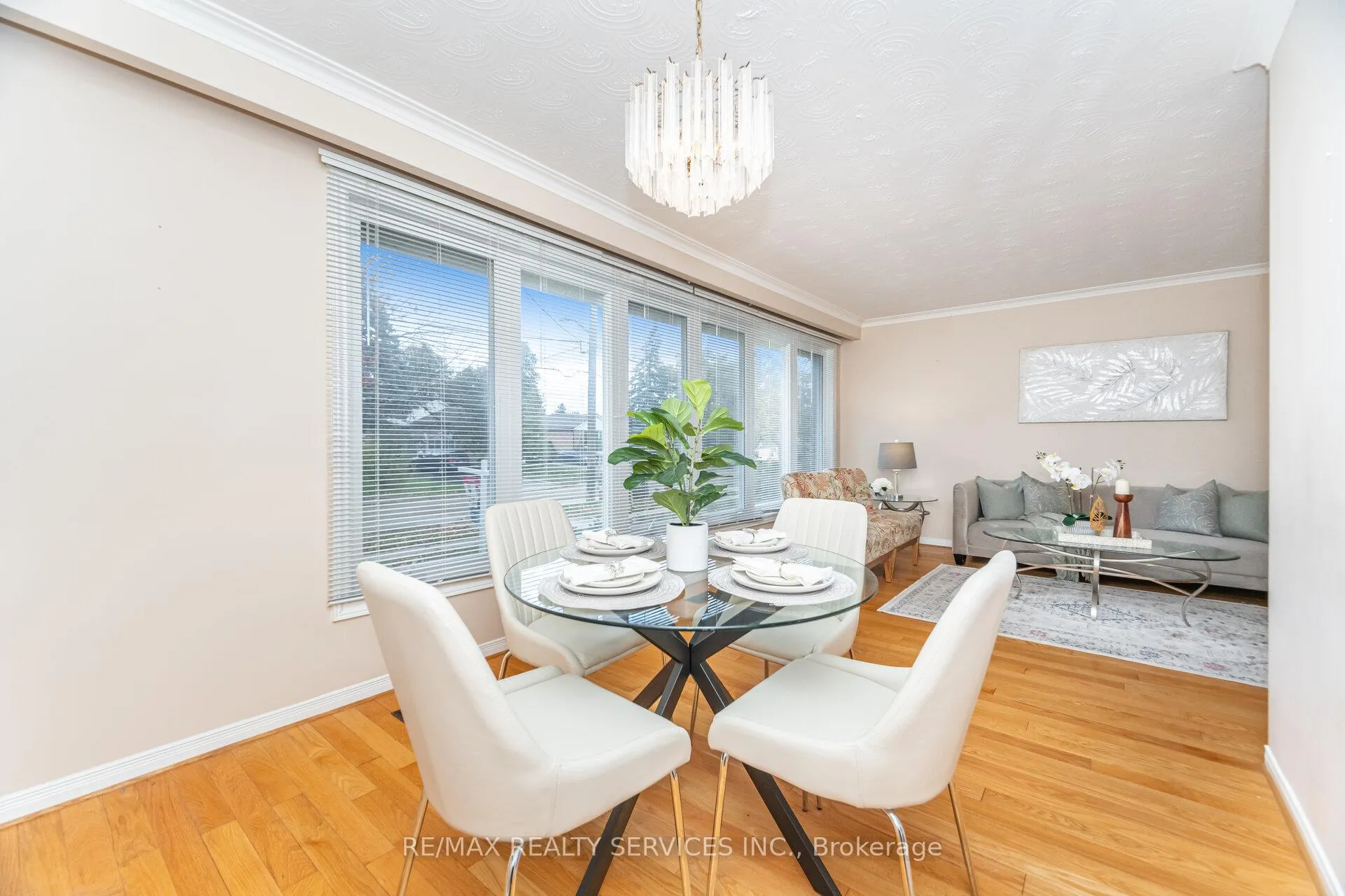 Photo 12 of 41 Kimbark Drive, Brampton, Northwood Park — HOMEH