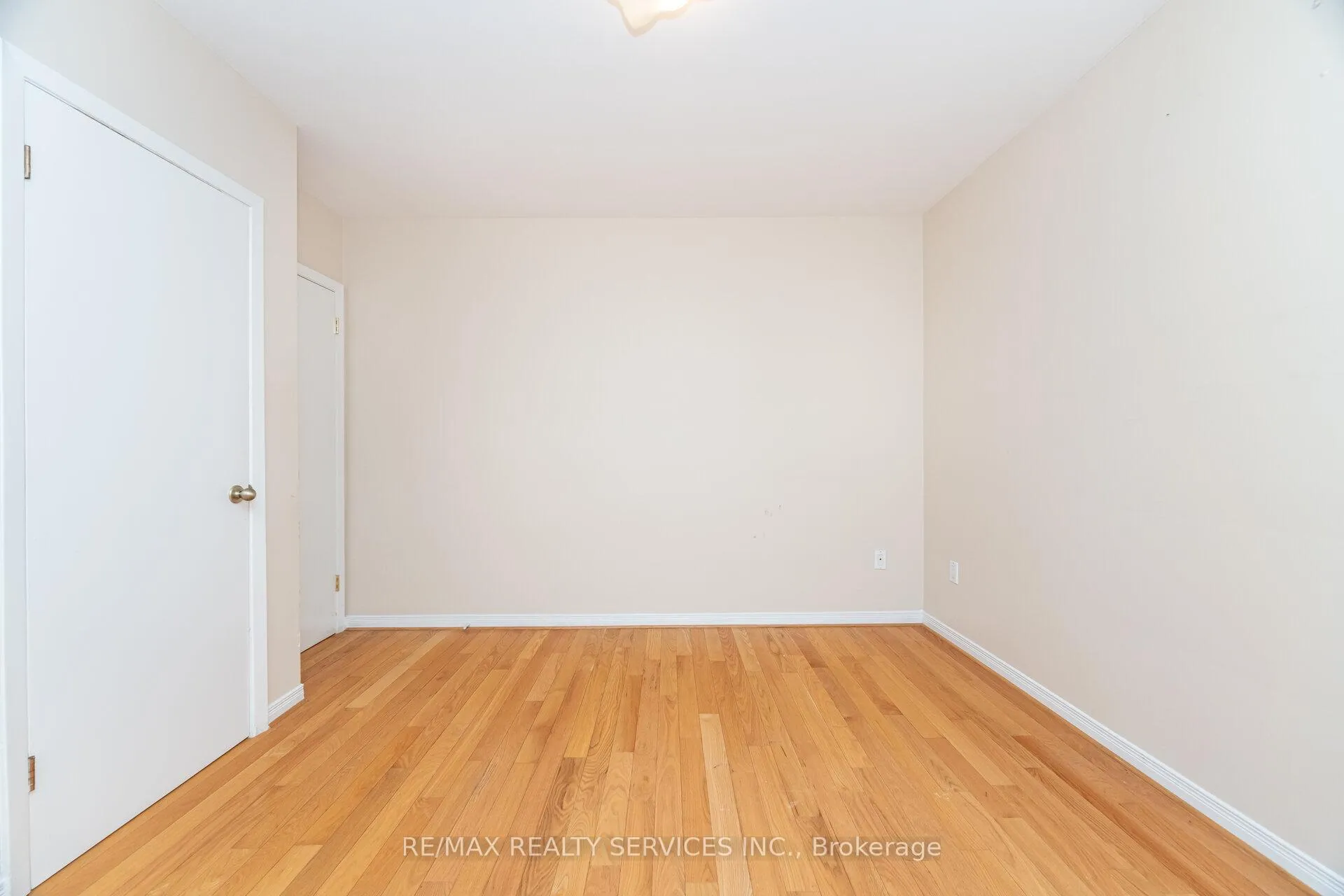 Photo 26 of 41 Kimbark Drive, Brampton, Northwood Park — HOMEH