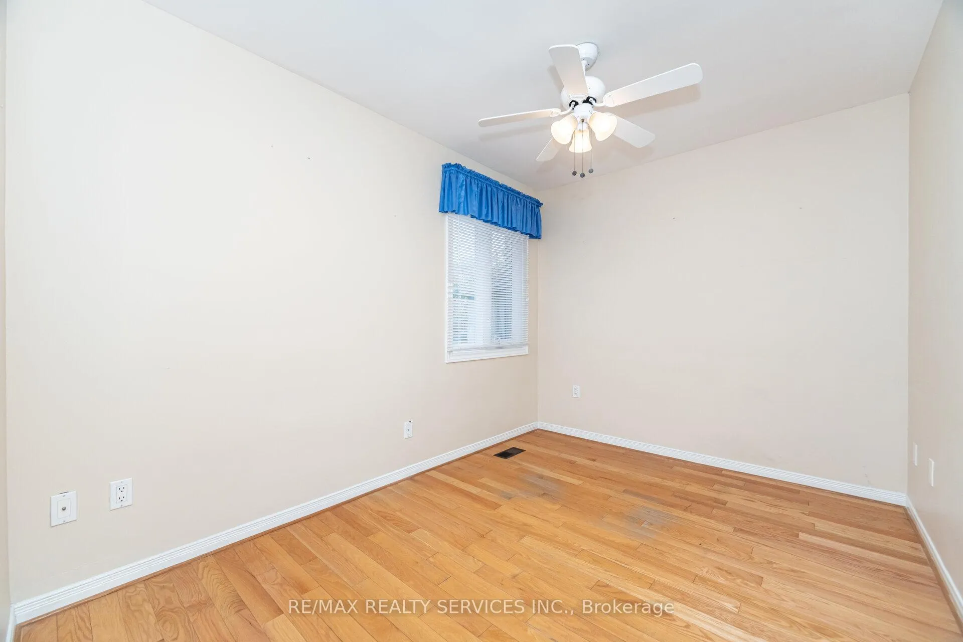 Photo 27 of 41 Kimbark Drive, Brampton, Northwood Park — HOMEH