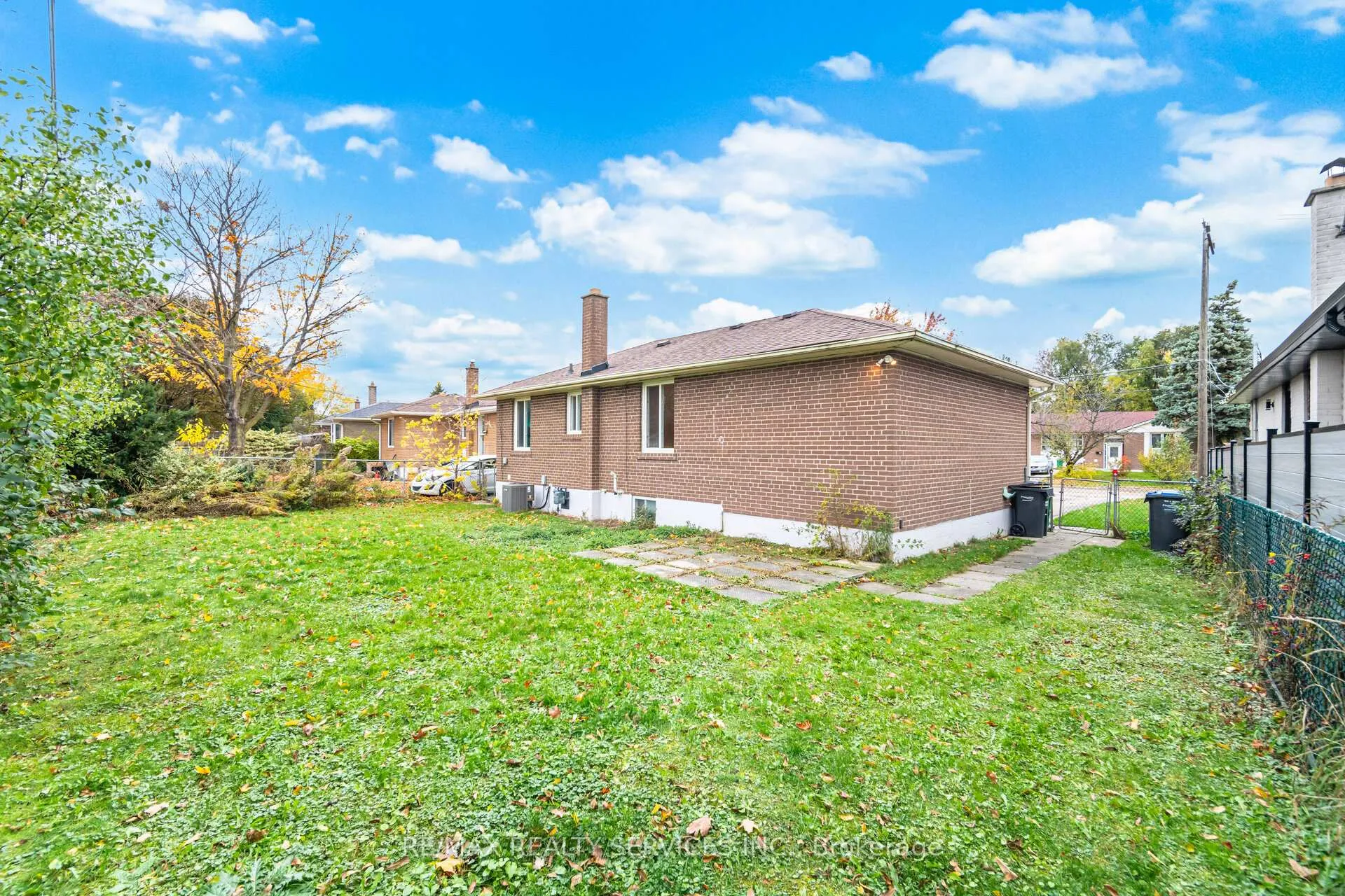 Photo 33 of 41 Kimbark Drive, Brampton, Northwood Park — HOMEH