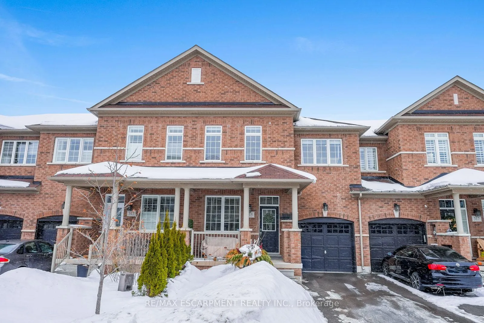Photo 2 of 315 Humphrey Street, Hamilton, Waterdown — HOMEH