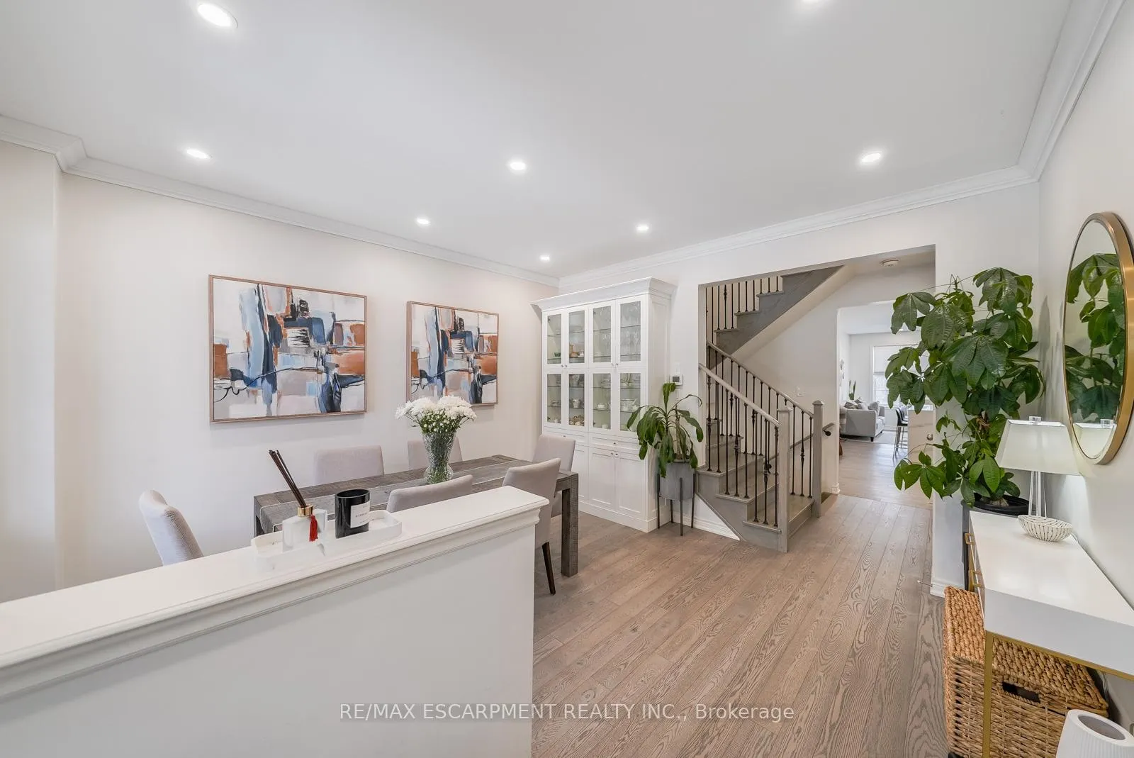 Photo 7 of 315 Humphrey Street, Hamilton, Waterdown — HOMEH