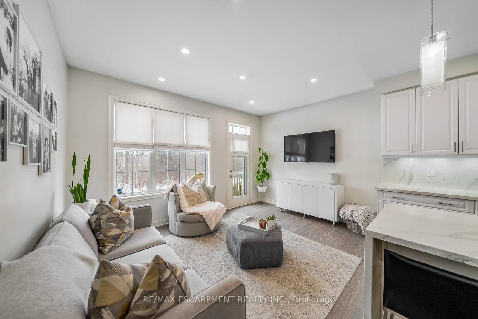 Photo 21 of 315 Humphrey Street, Hamilton, Waterdown — HOMEH