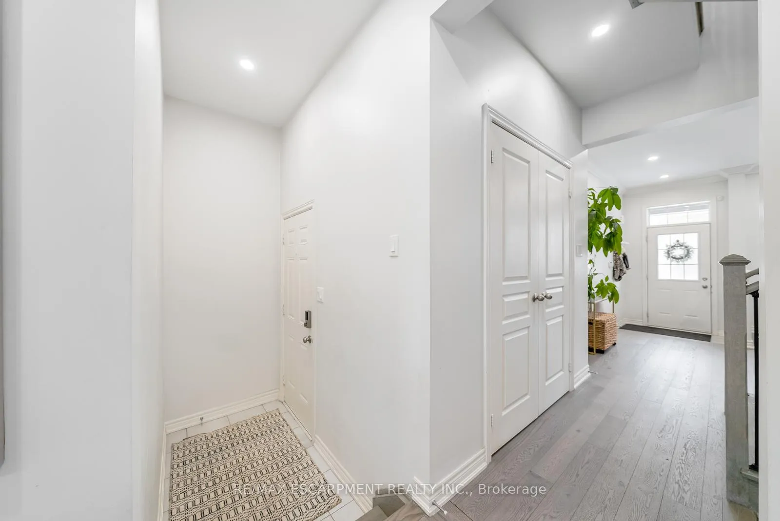 Photo 23 of 315 Humphrey Street, Hamilton, Waterdown — HOMEH
