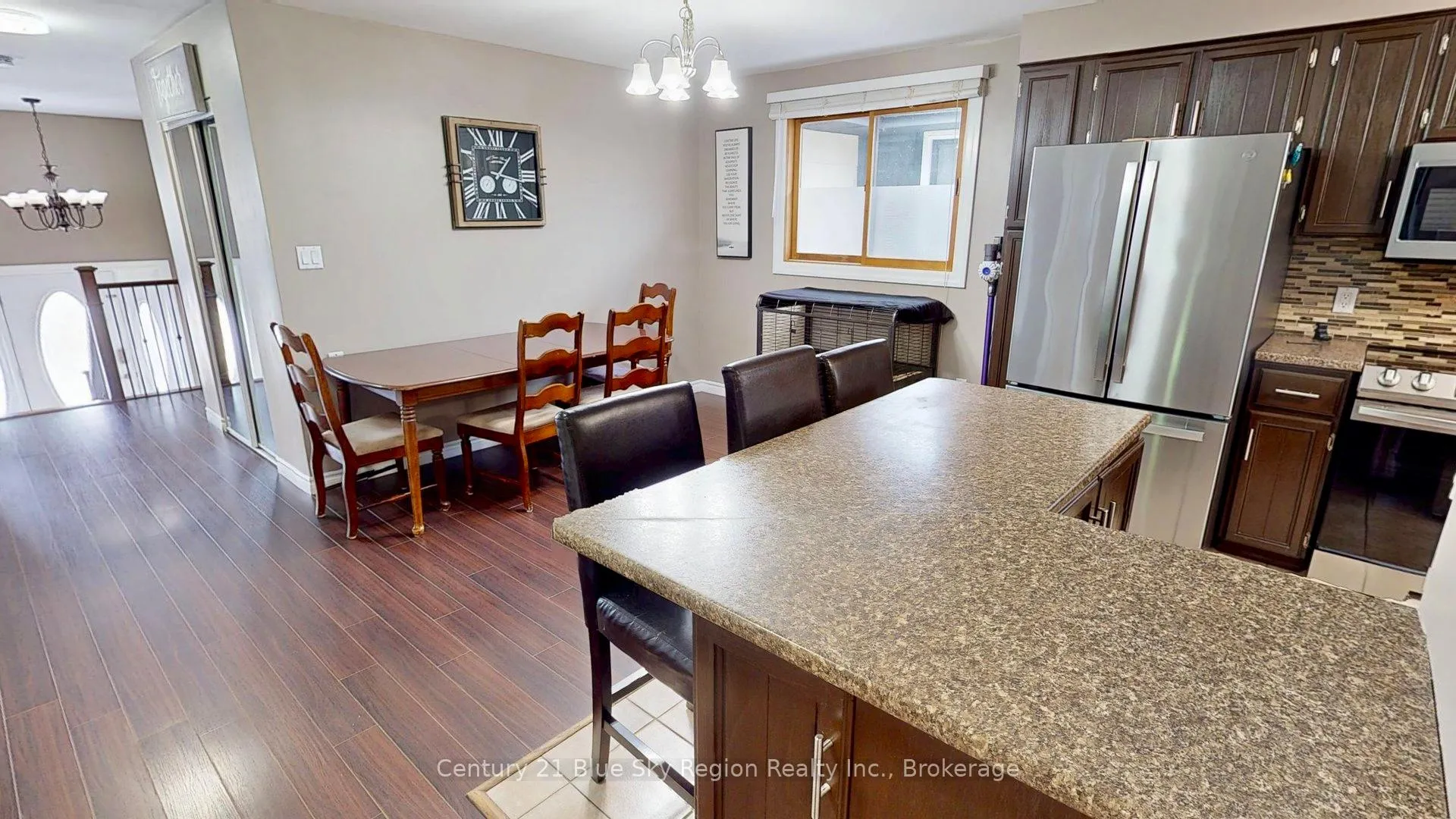 Photo 10 of 1244 Burns Street, North Bay, West End — HOMEH