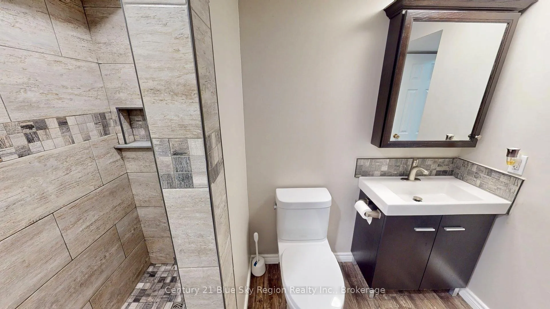 Photo 27 of 1244 Burns Street, North Bay, West End — HOMEH