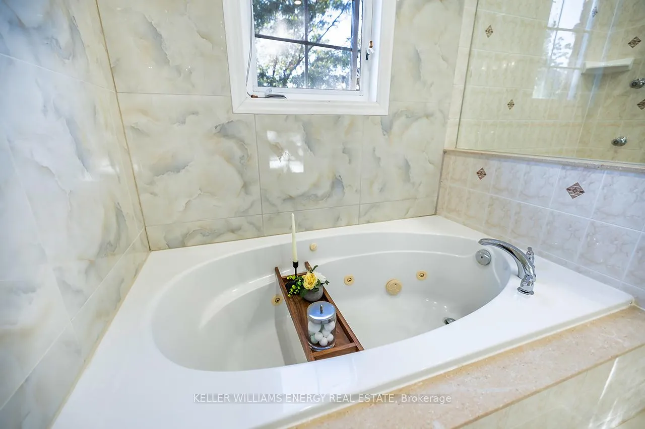 Photo 33 of 1602 Chilliwack Street, Oshawa, Taunton — HOMEH