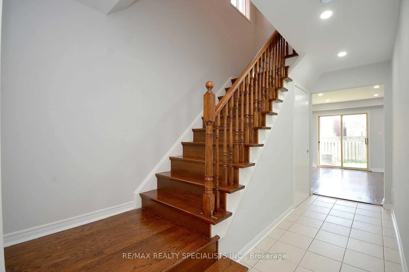 Photo 23 of Unit Upper, 52 Donna Drive, Brampton, Heart Lake — HOMEH