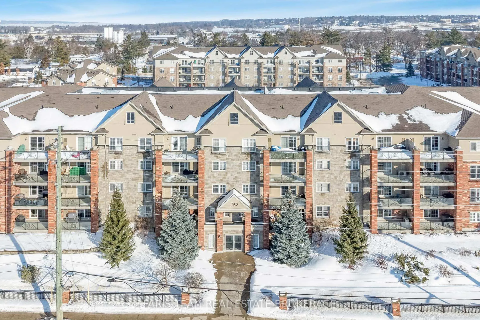 Photo 2 of Unit 202, 39 Ferndale Drive S, Barrie, Ardagh — HOMEH