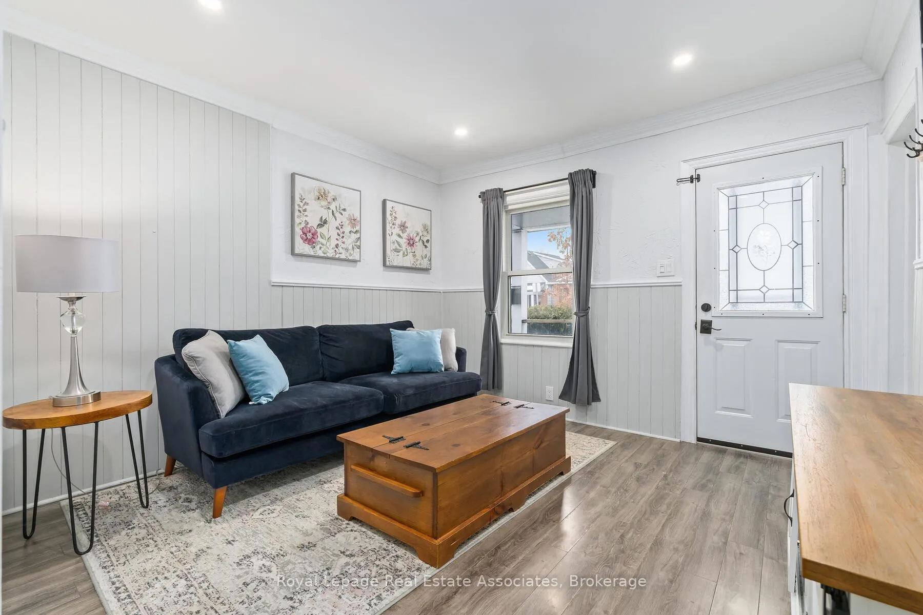 Photo 7 of 88 Graham Avenue N, Hamilton, Crown Point — HOMEH