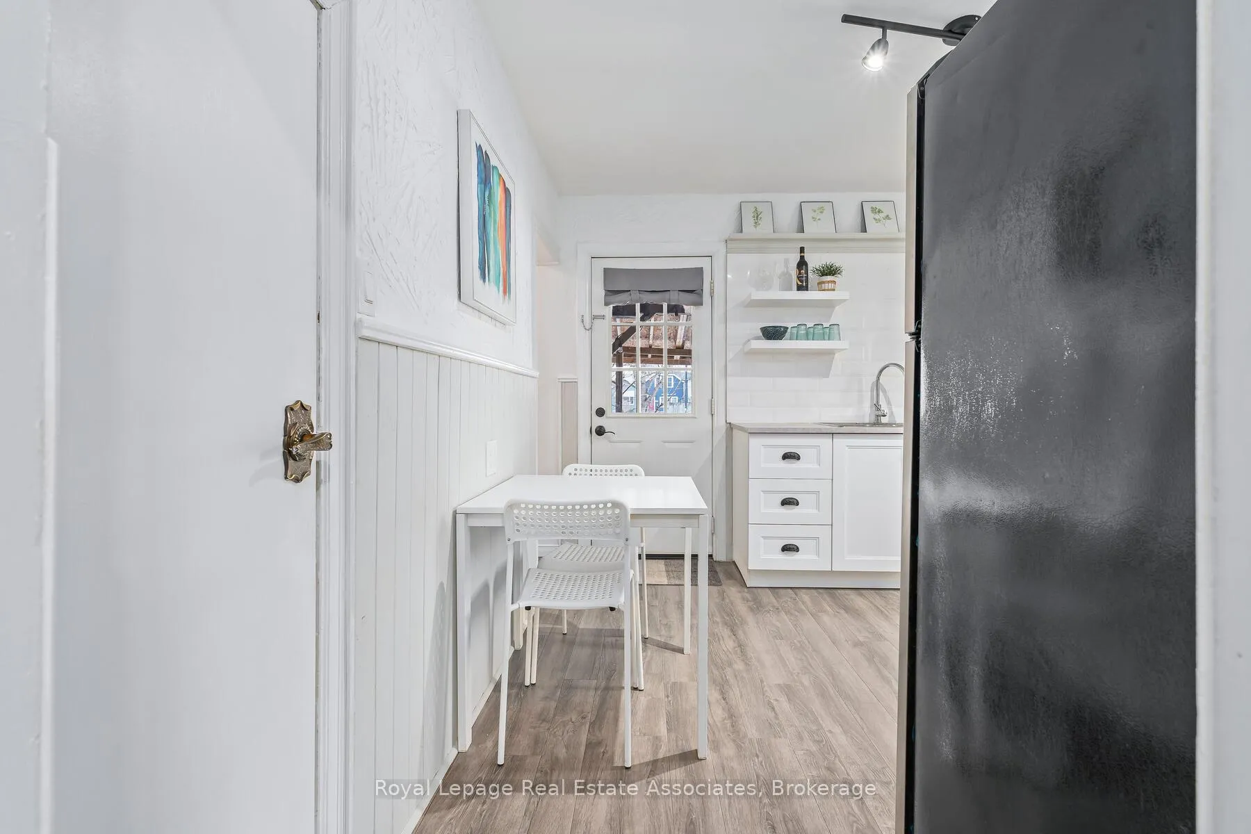 Photo 10 of 88 Graham Avenue N, Hamilton, Crown Point — HOMEH