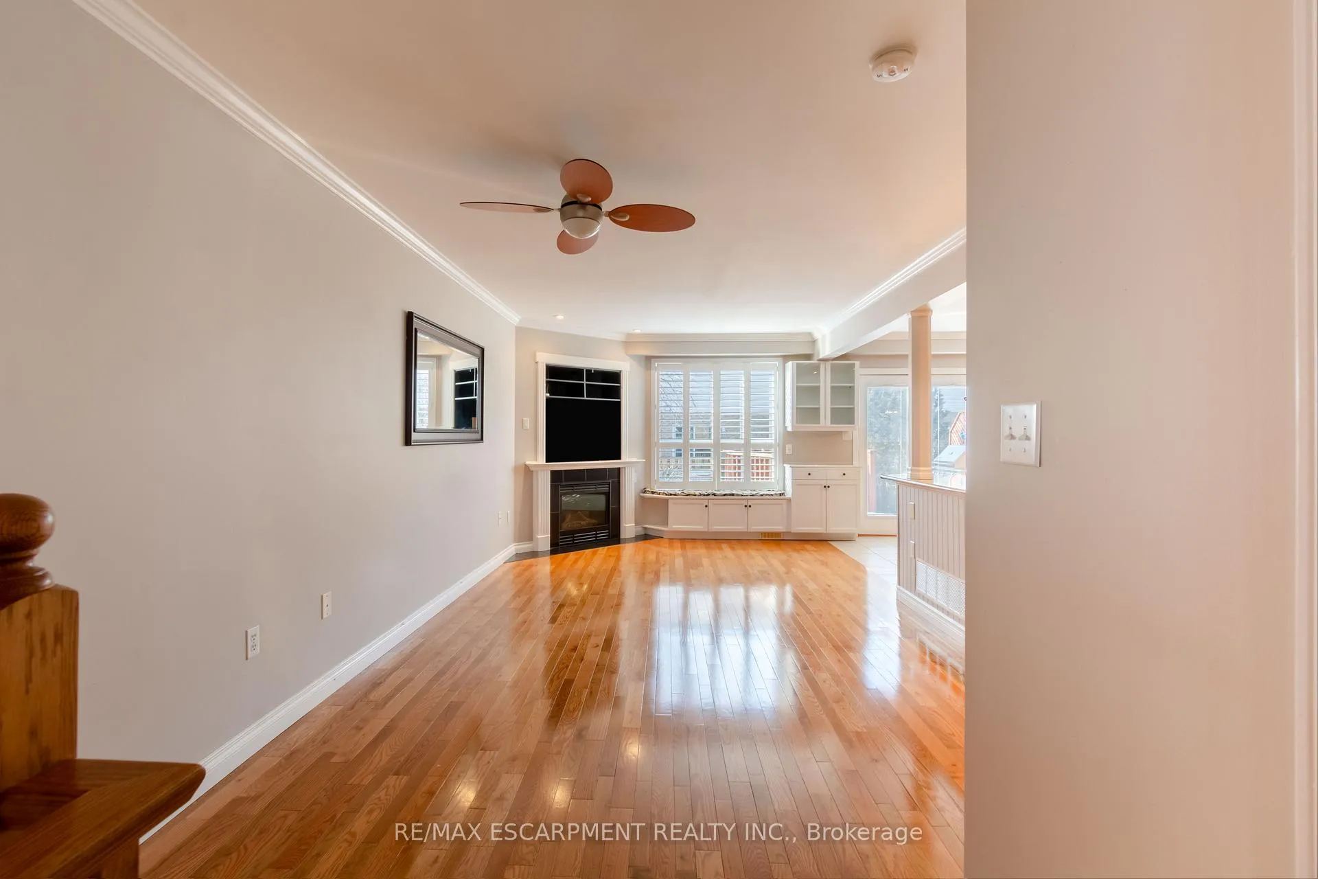 Photo 7 of 489 Green Road, Hamilton, Lakeshore — HOMEH