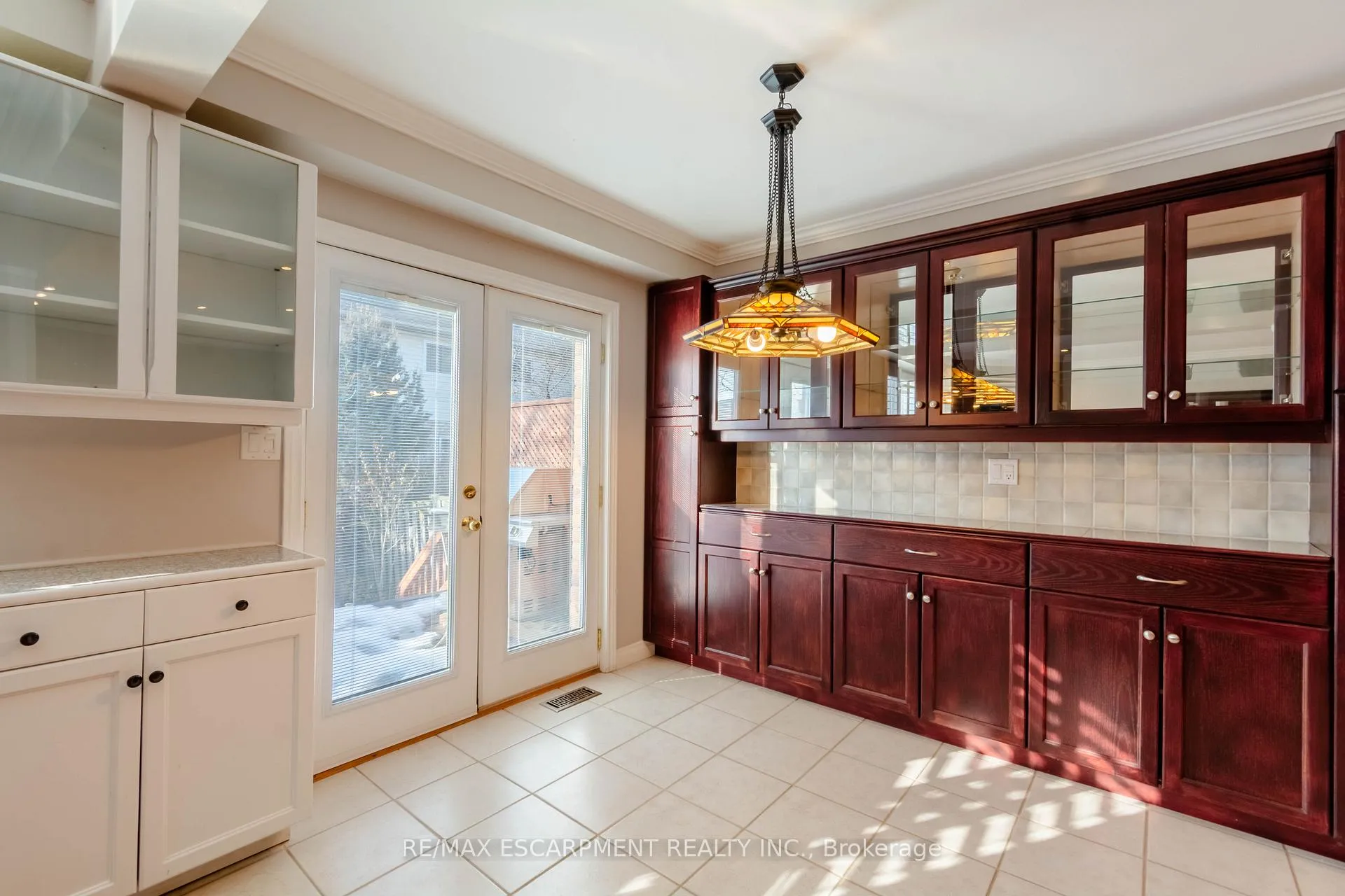 Photo 12 of 489 Green Road, Hamilton, Lakeshore — HOMEH