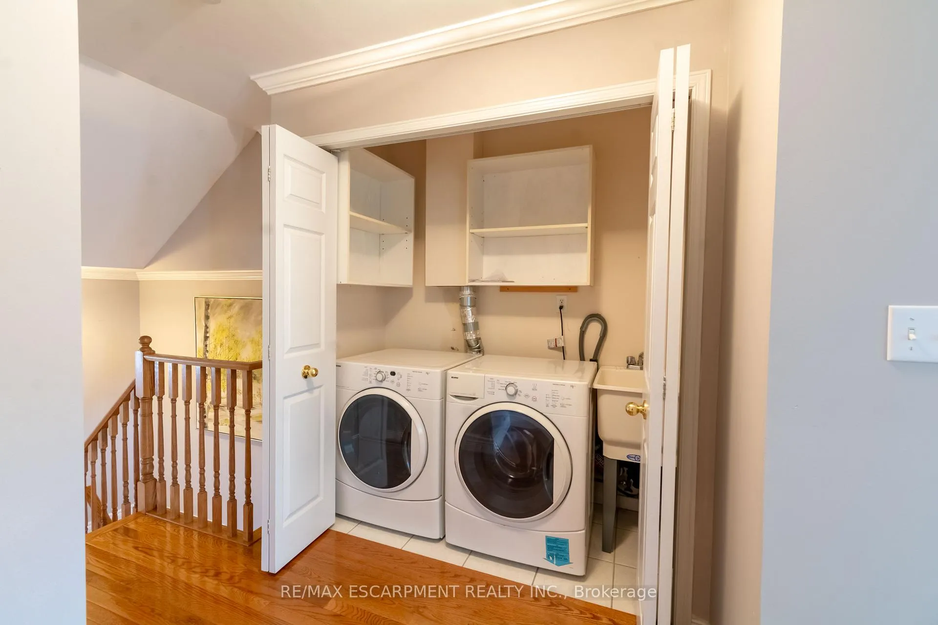Photo 19 of 489 Green Road, Hamilton, Lakeshore — HOMEH