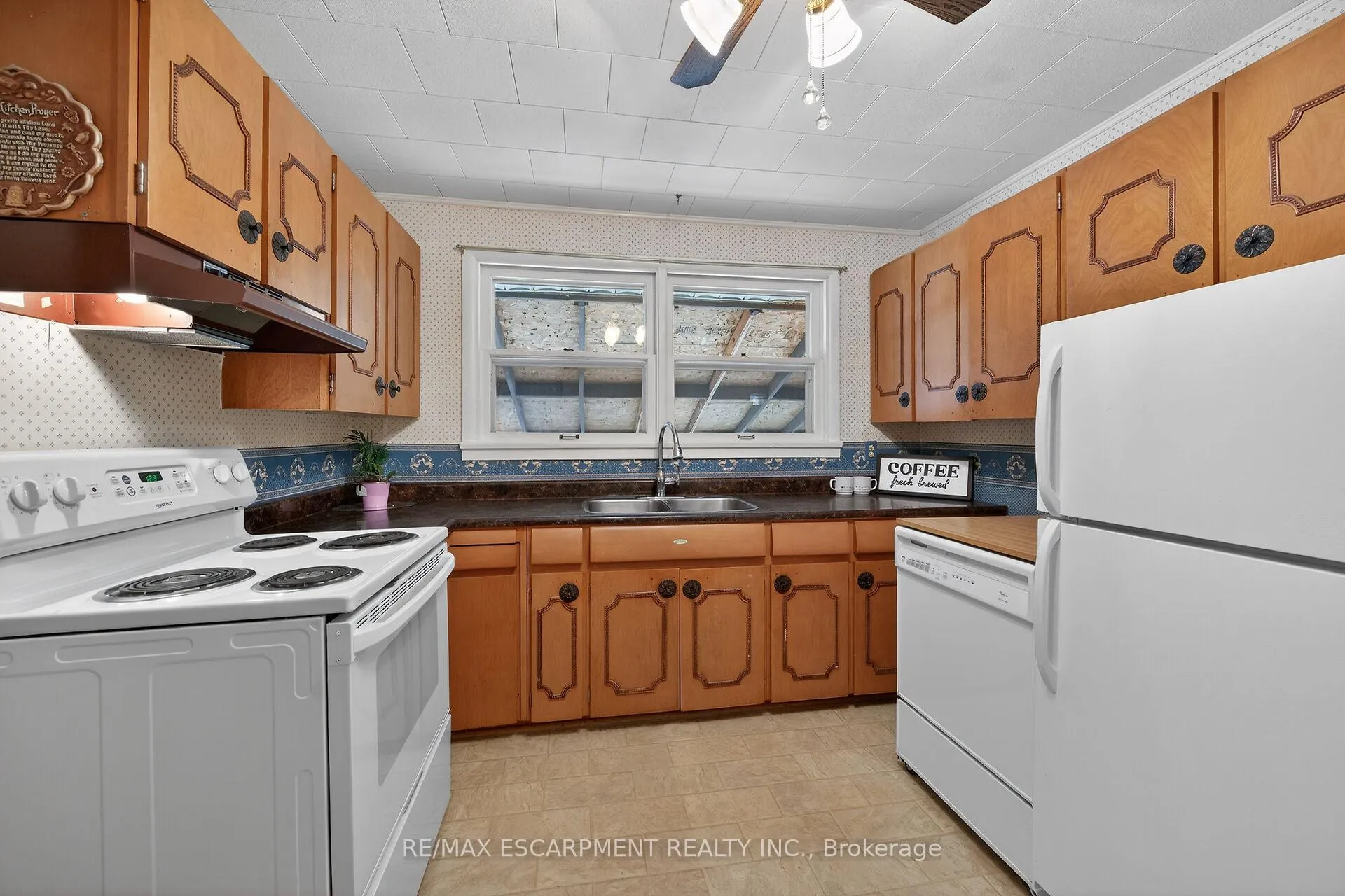 Photo 14 of 18 Charles Street, Norfolk, Simcoe — HOMEH