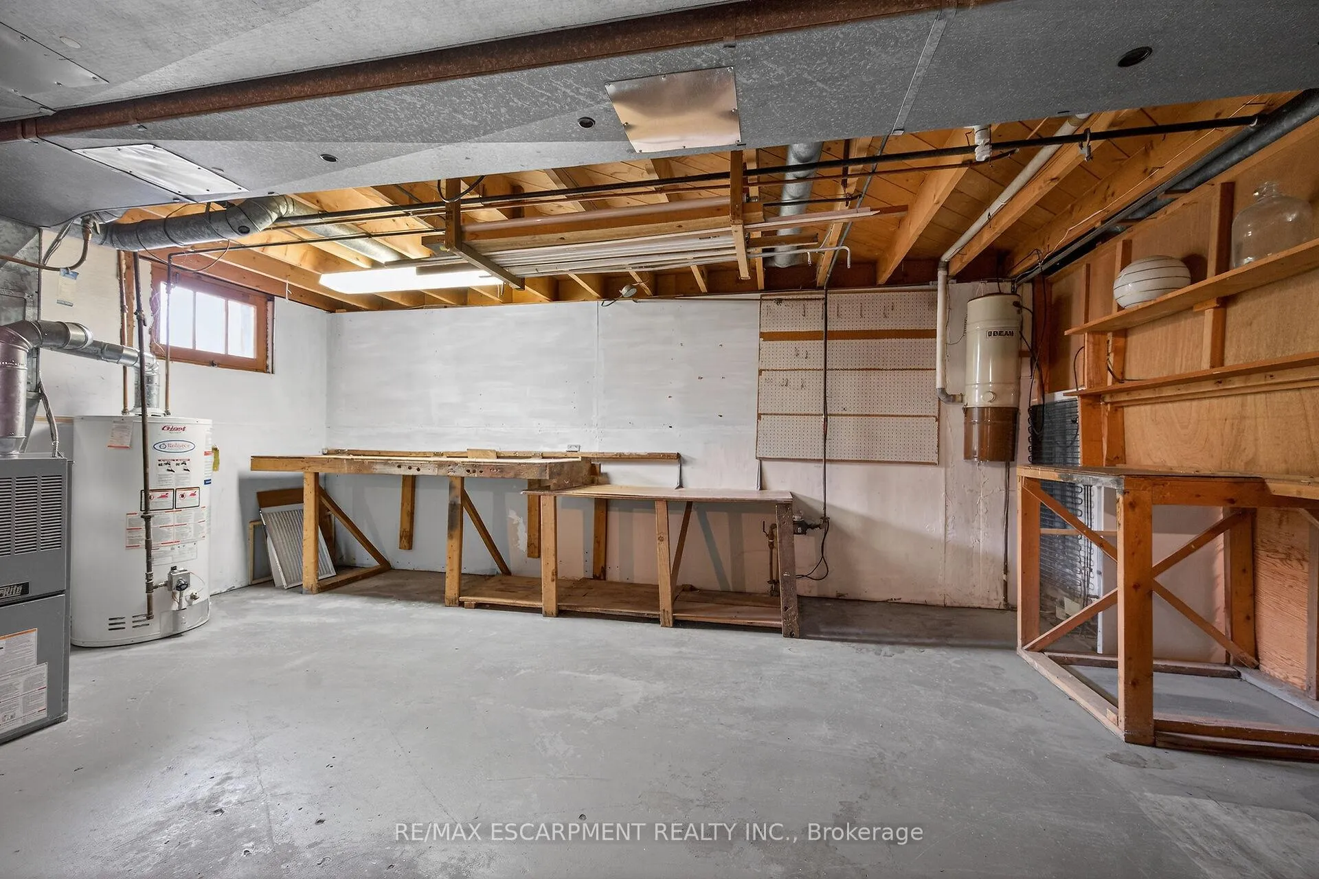 Photo 34 of 18 Charles Street, Norfolk, Simcoe — HOMEH