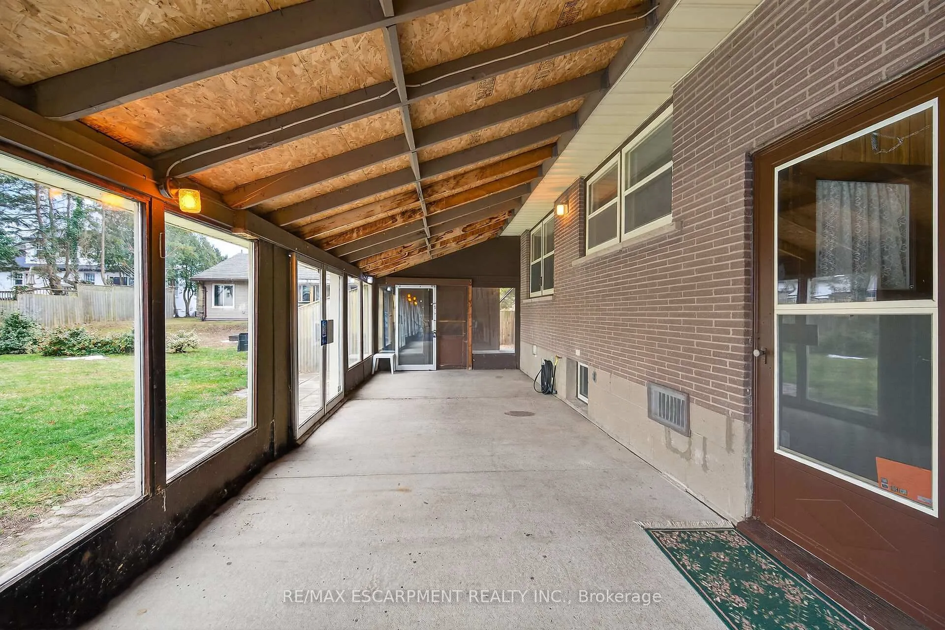 Photo 37 of 18 Charles Street, Norfolk, Simcoe — HOMEH