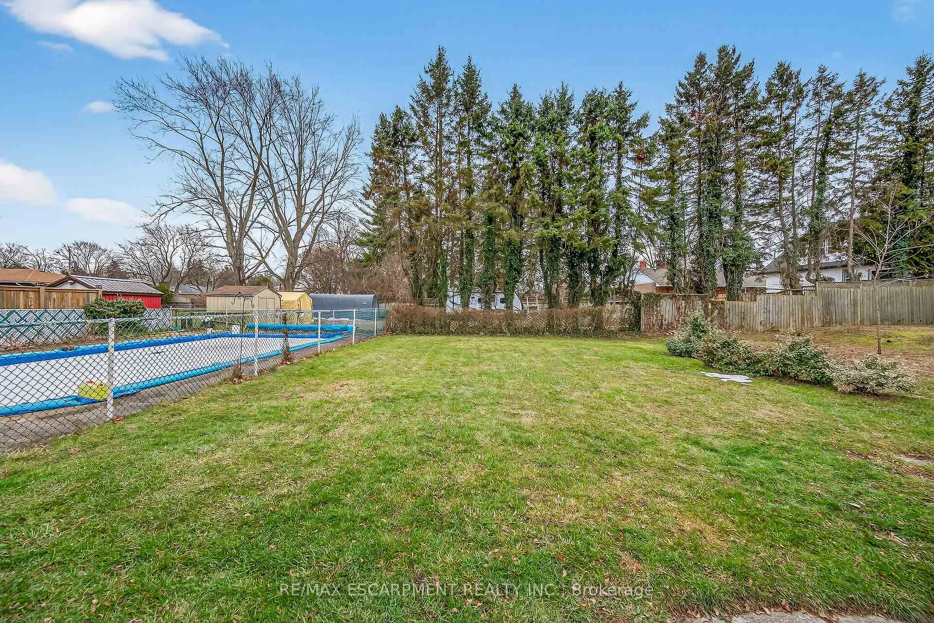 Photo 39 of 18 Charles Street, Norfolk, Simcoe — HOMEH