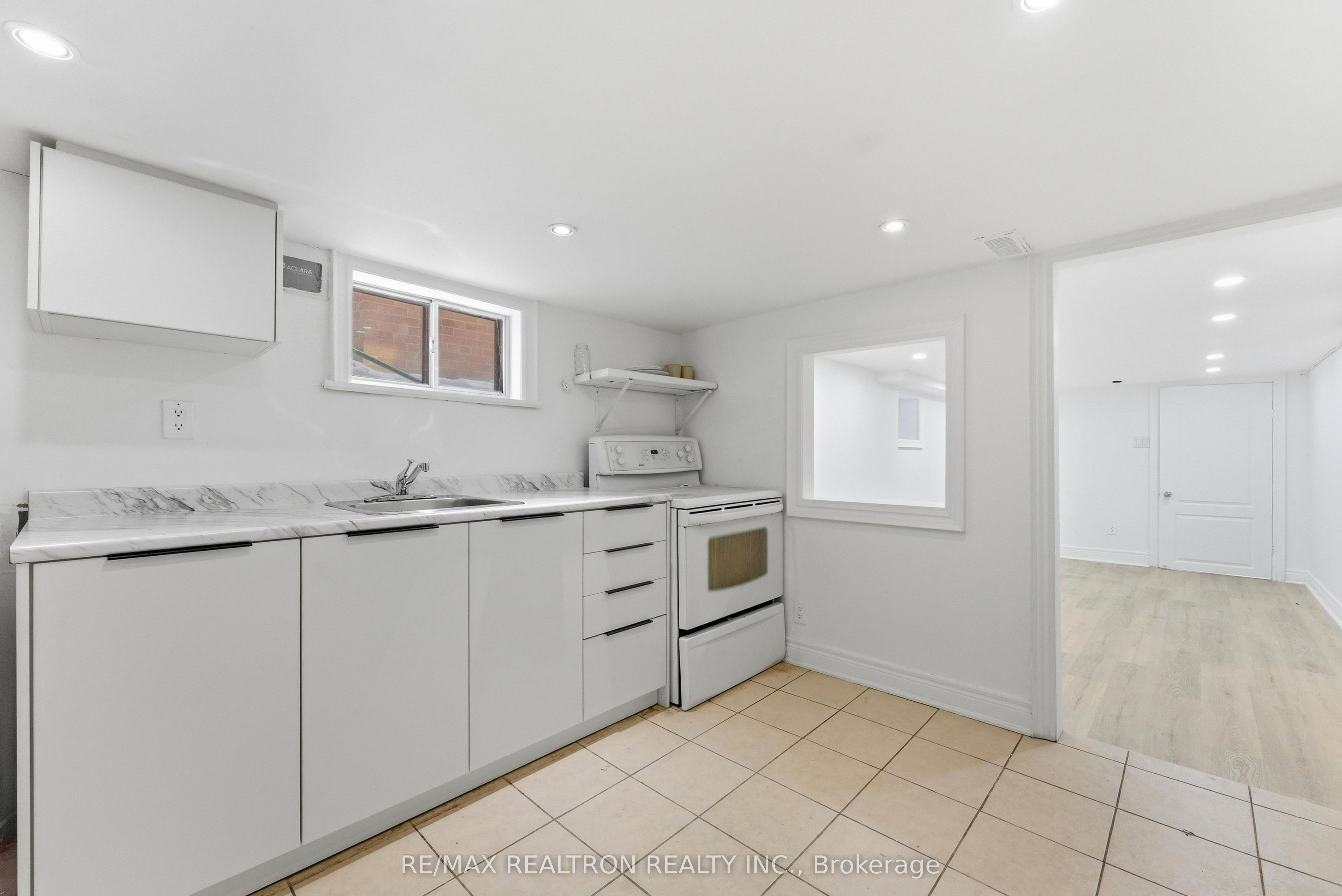 Photo 29 of 468 Northcliffe Boulevard, Toronto, Oakwood Village — HOMEH