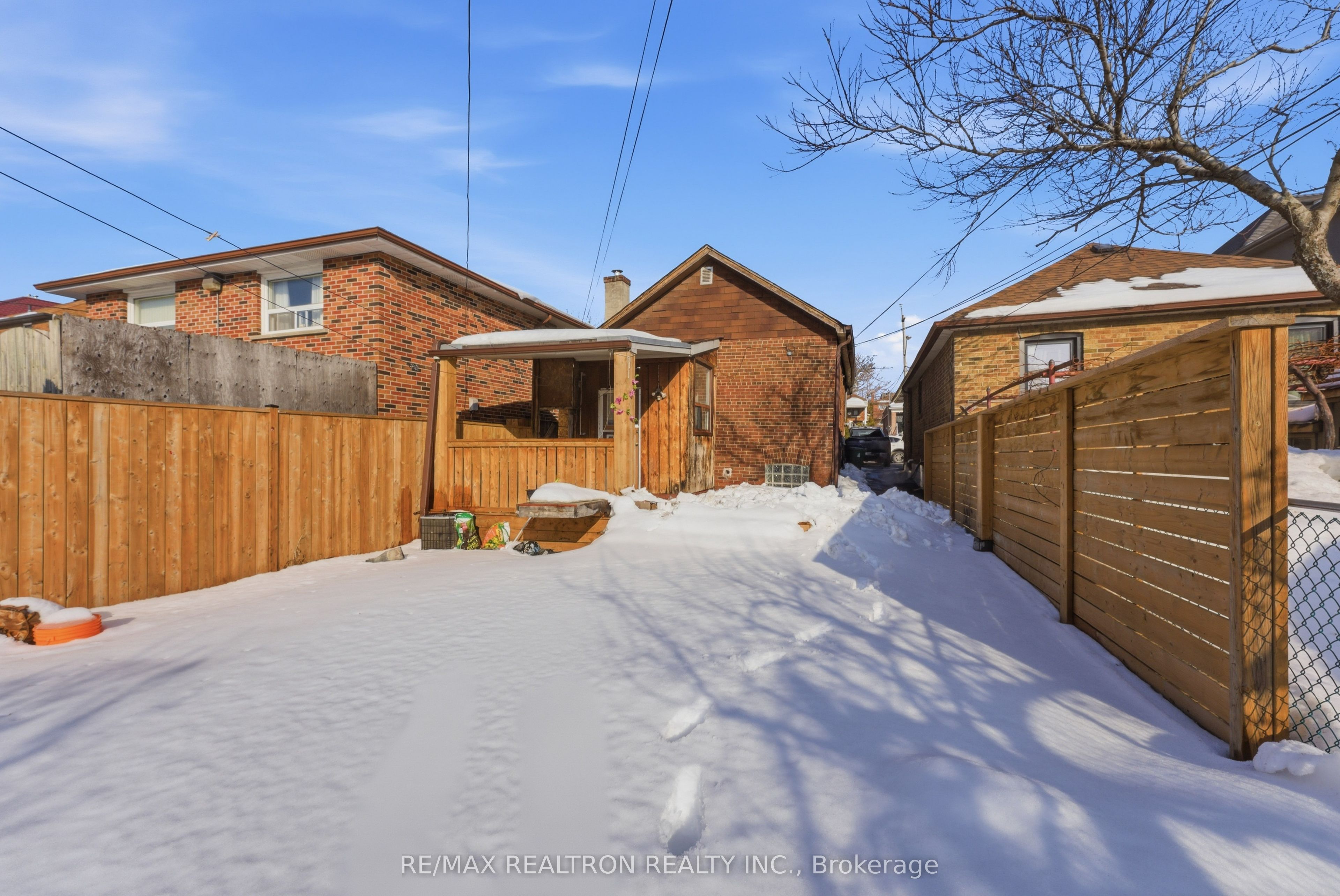 Photo 4 of 468 Northcliffe Boulevard, Toronto, Oakwood Village — HOMEH
