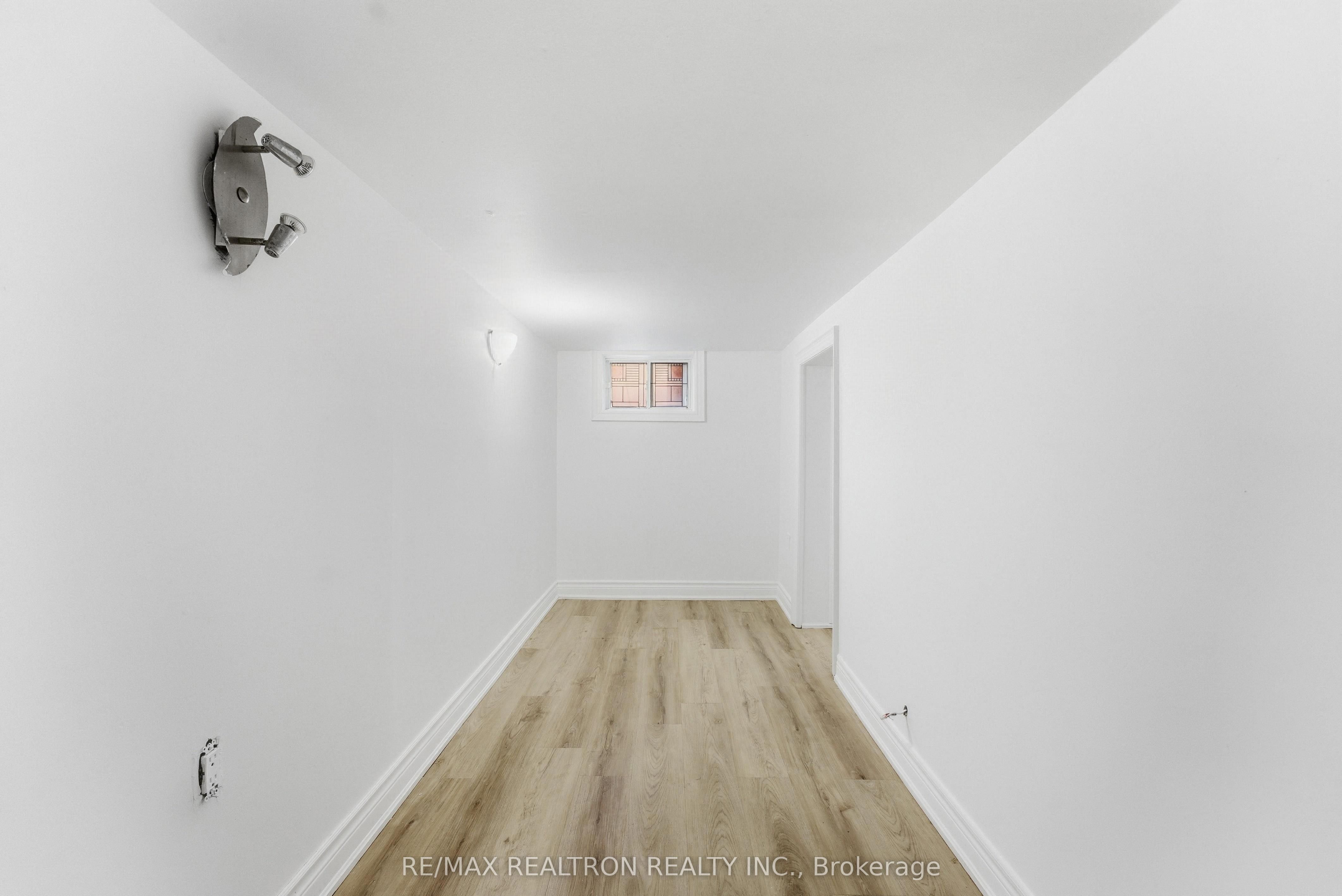 Photo 7 of 468 Northcliffe Boulevard, Toronto, Oakwood Village — HOMEH